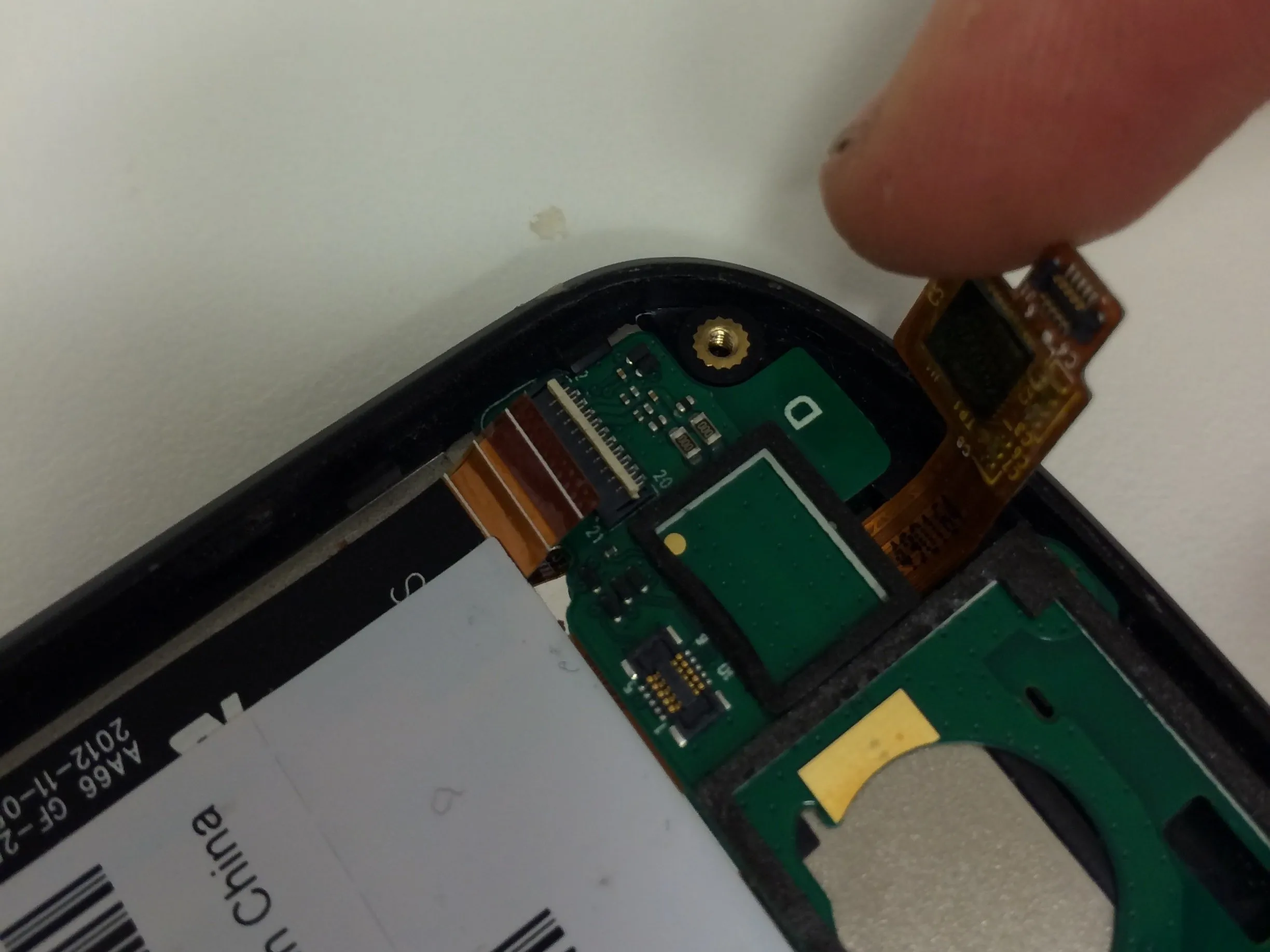 Разборка Acer Liquid E1: шаг 6, изображение 2 из 2