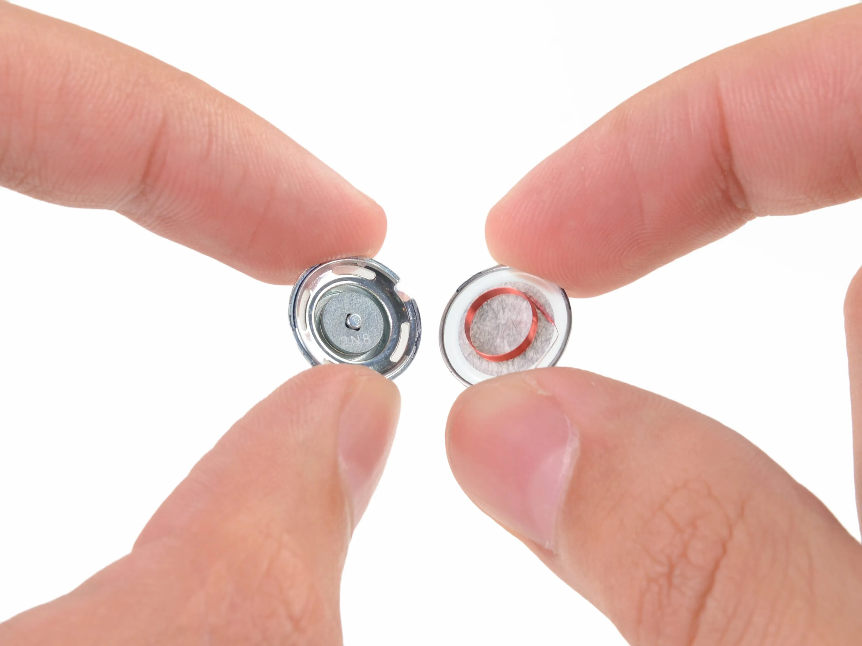 Apple EarPods Teardown: шаг 9, изображение 3 из 3