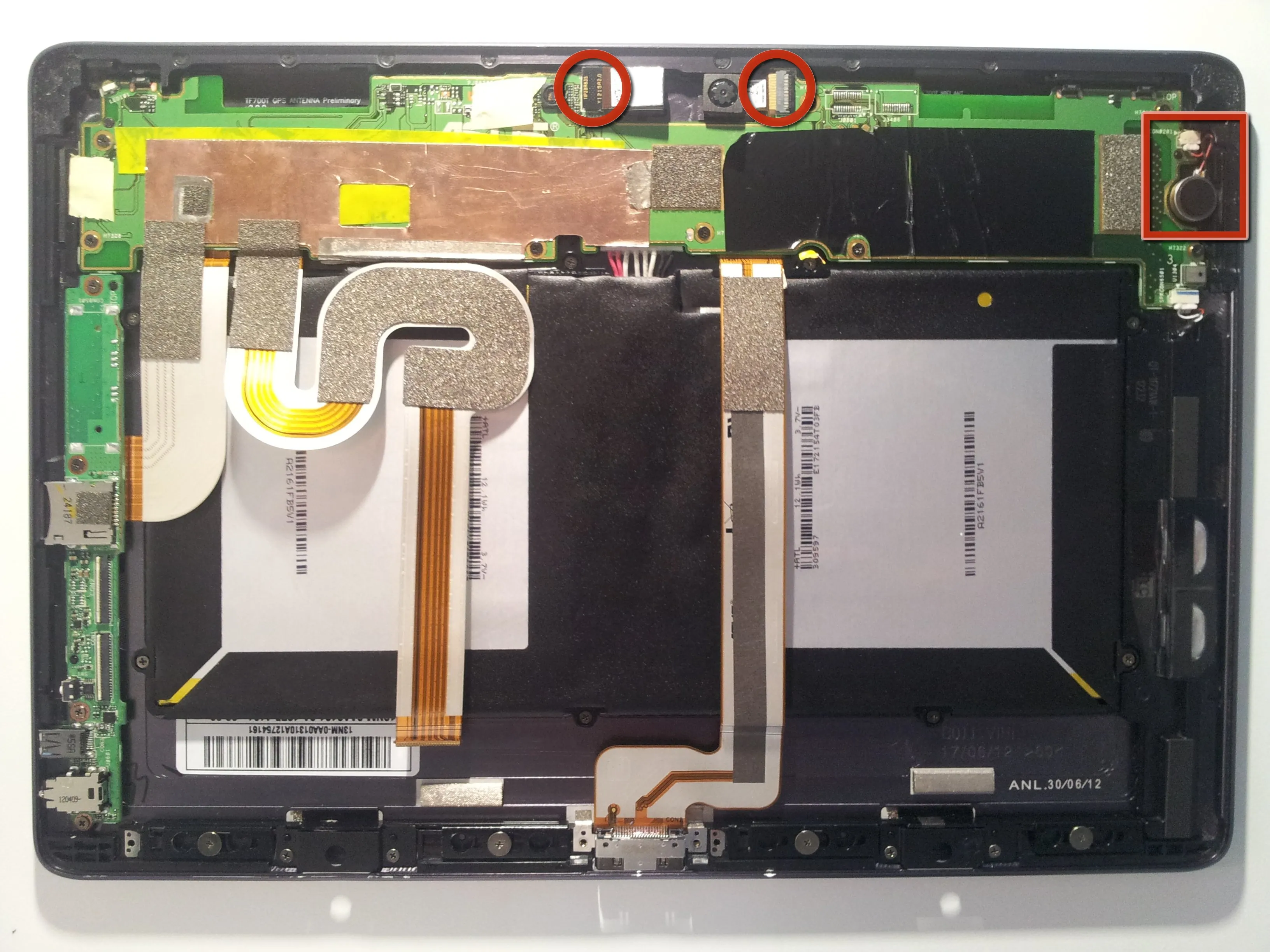 Разбор Asus Transformer Pad Infinity: шаг 7, изображение 1 из 3