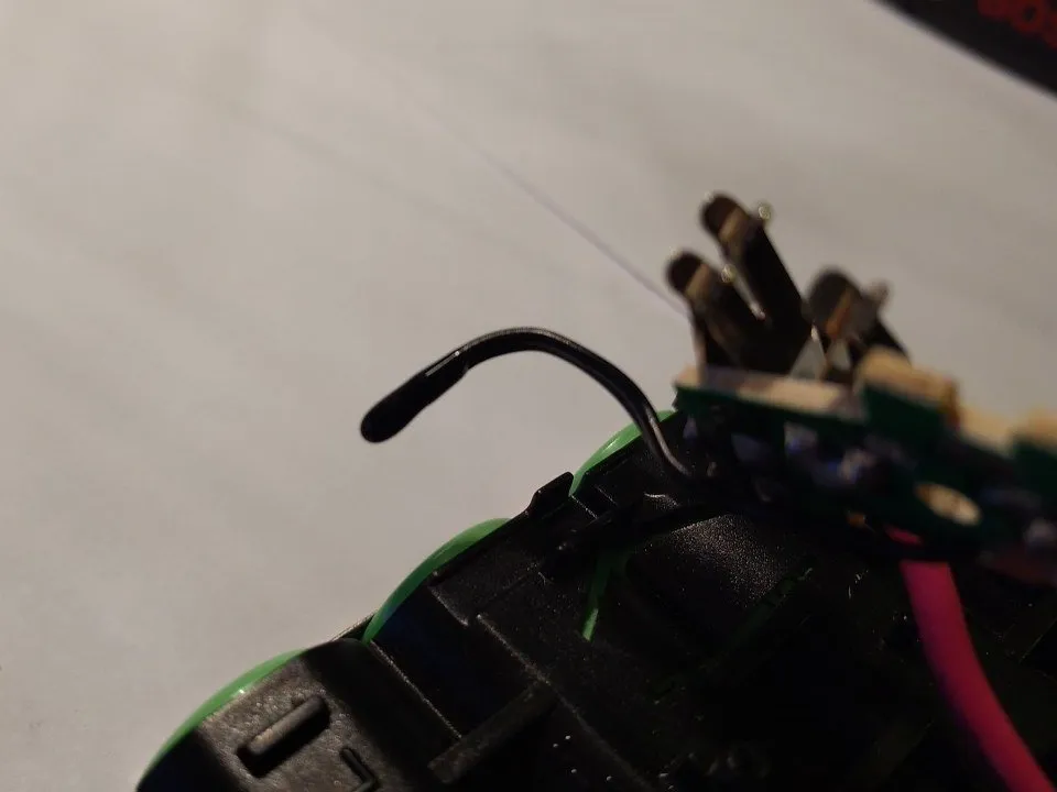 Аккумулятор Bosch GBA 14.4V 1.5Ah Разборка, оставшиеся детали: шаг 7, изображение 3 из 3