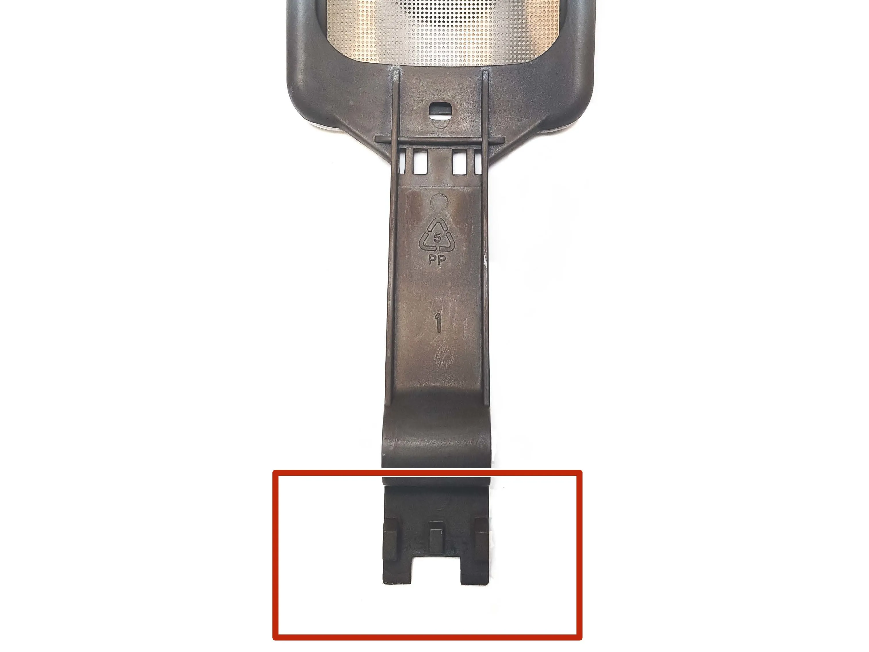 Разбор чайника Breville Smart Kettle BKE825, извлечение фильтра для мусора: шаг 5, изображение 1 из 3