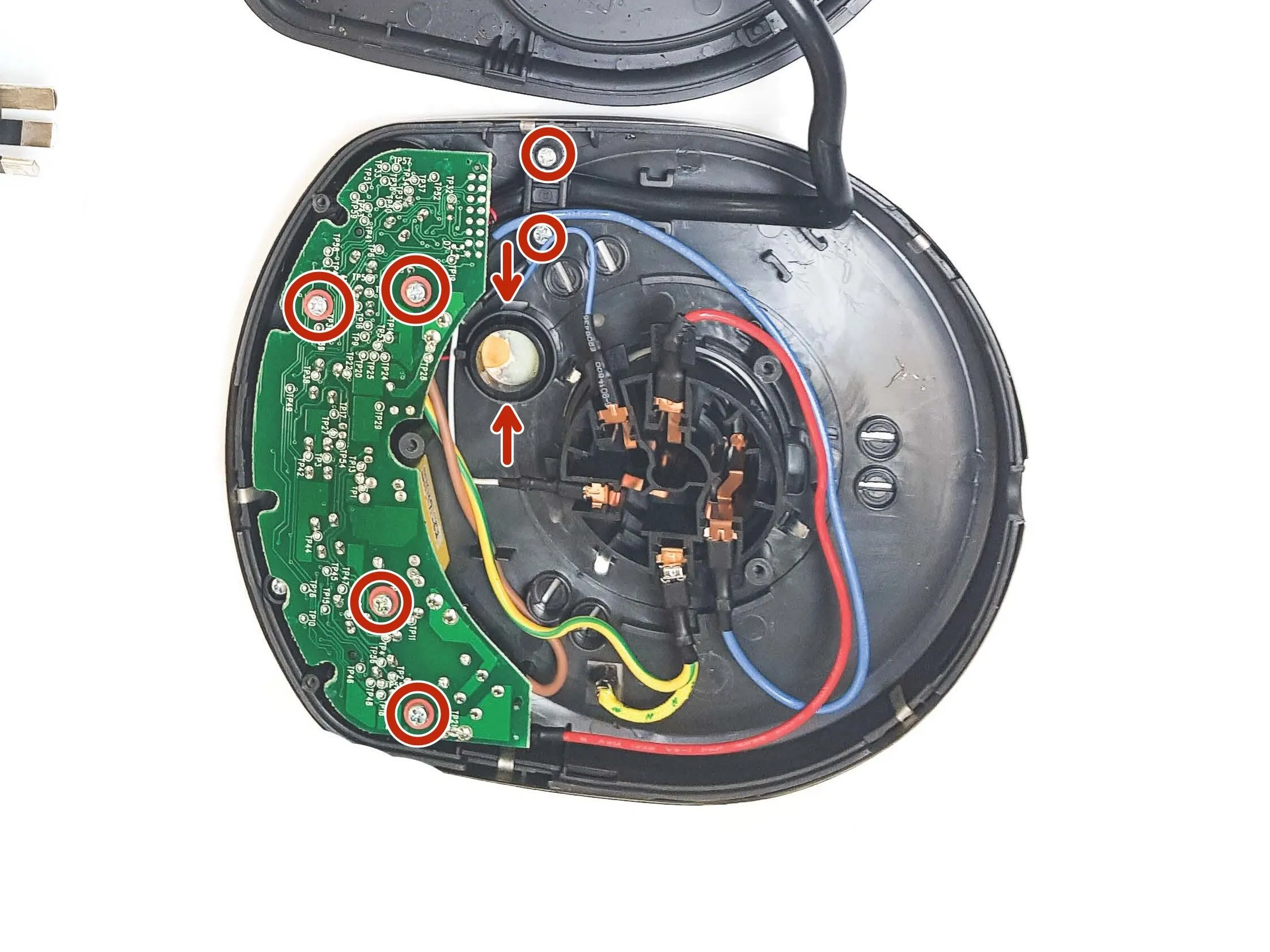 Разбор чайника Breville Smart Kettle BKE825: шаг 12, изображение 1 из 3