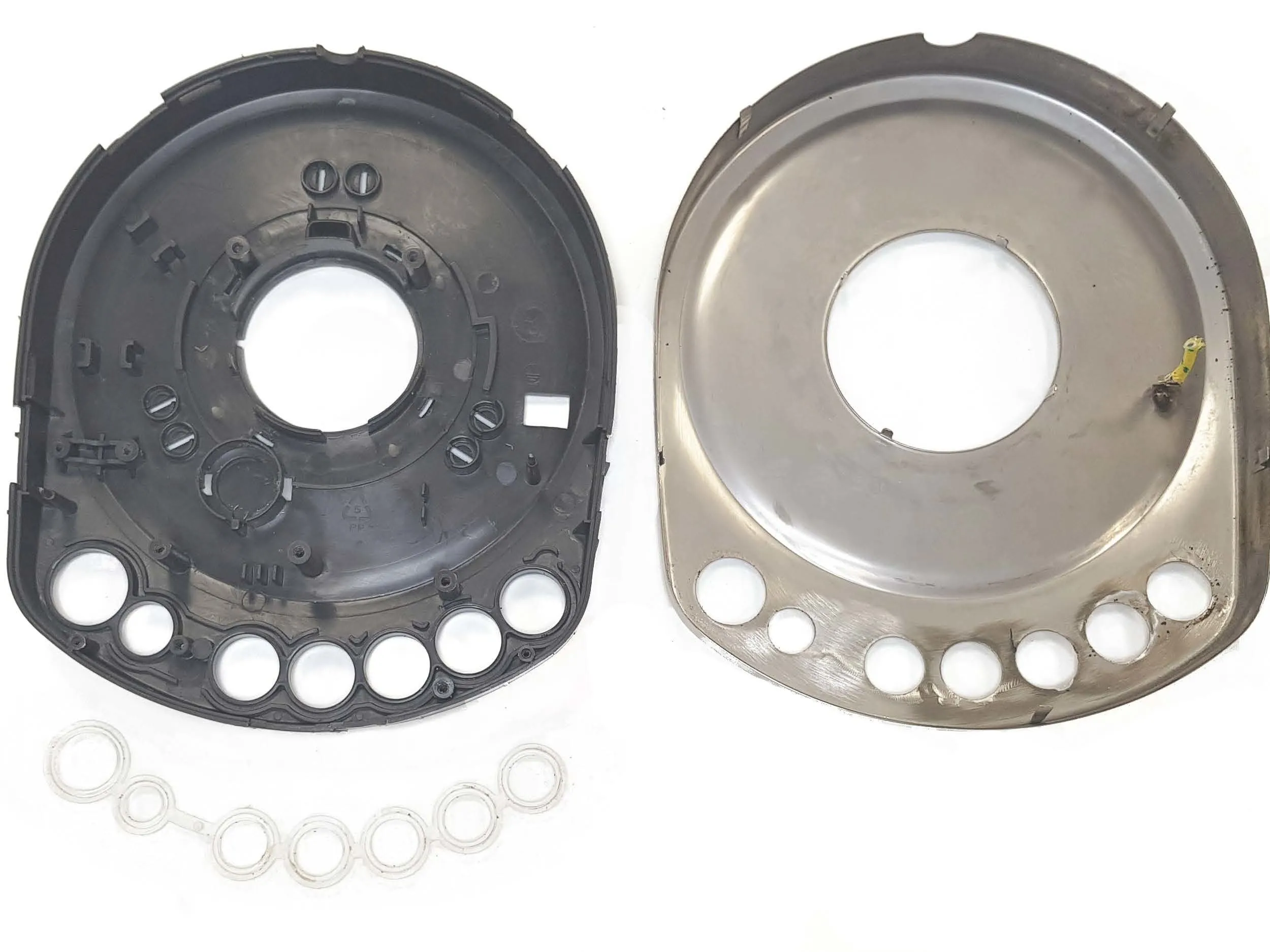 Breville Smart Kettle BKE825 Разборка: шаг 14, изображение 2 из 3