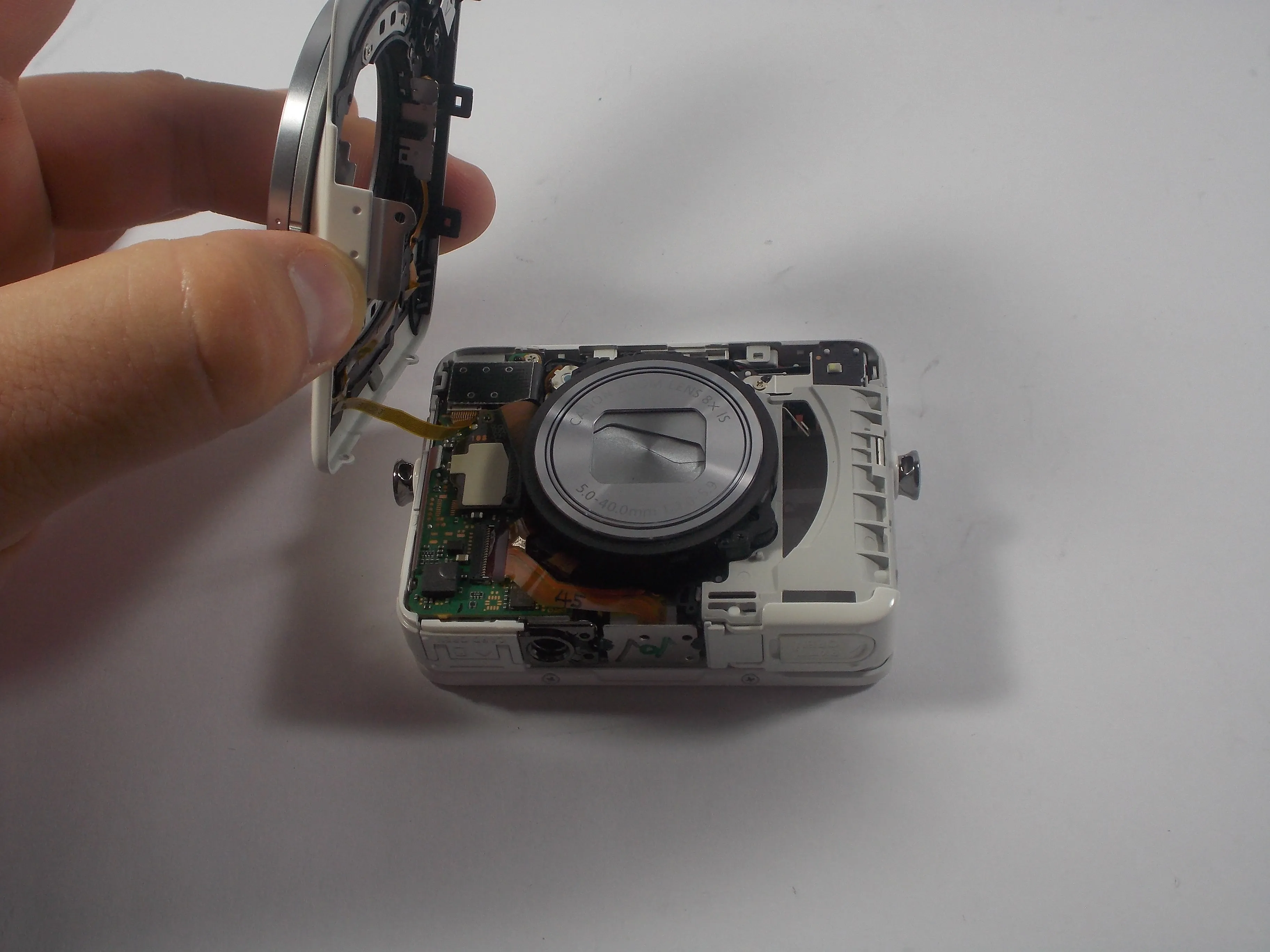 Canon PowerShot N Teardown: шаг 12, изображение 1 из 1