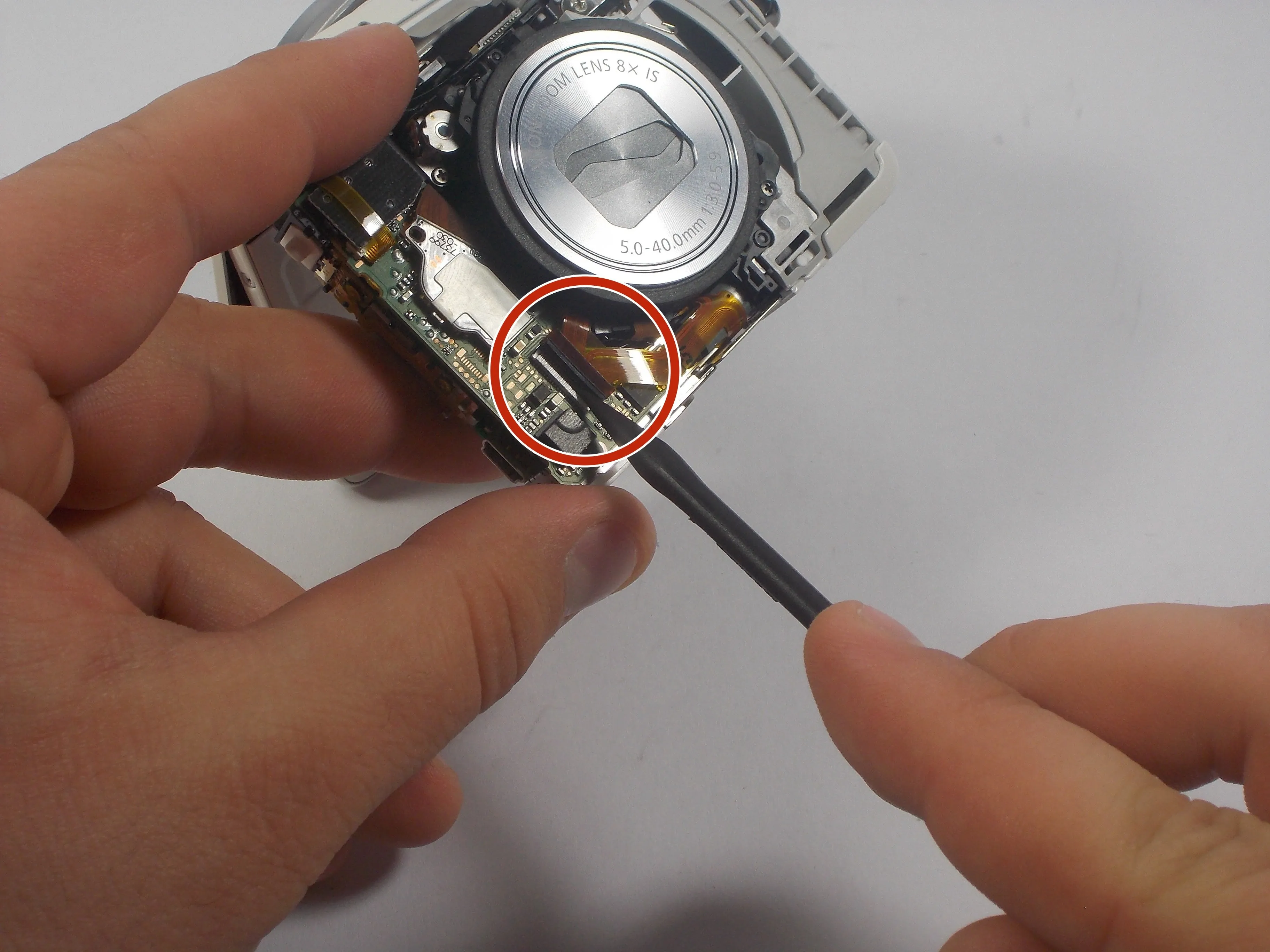 Canon PowerShot N Teardown: шаг 14, изображение 1 из 2