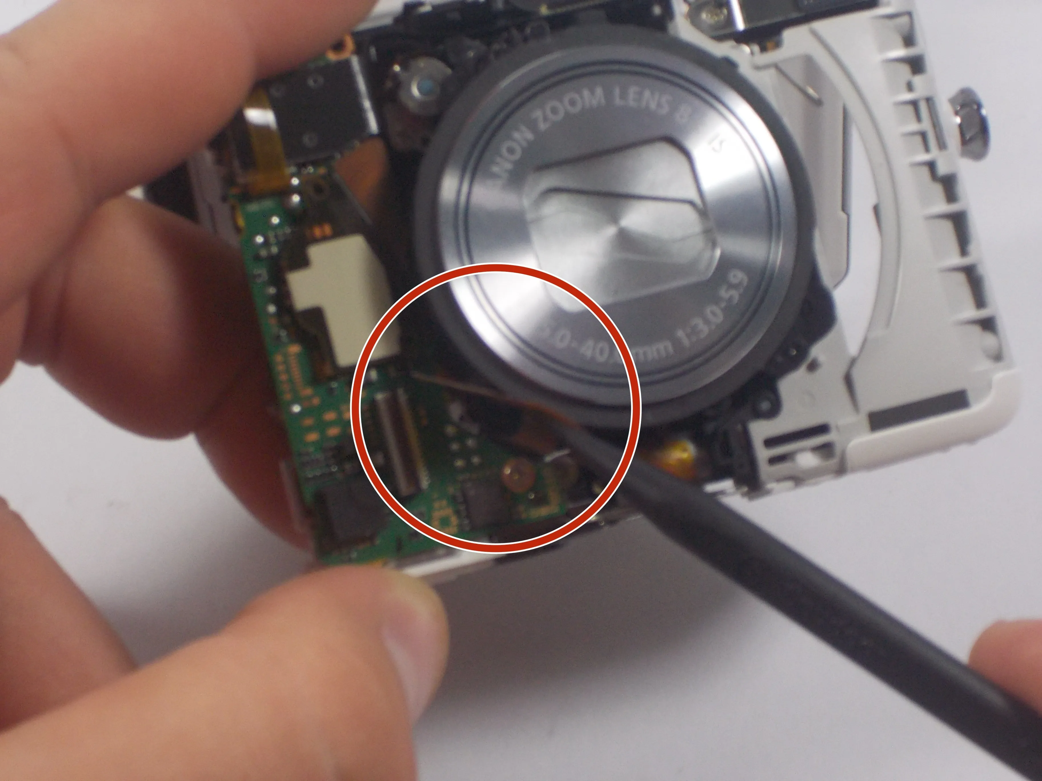 Canon PowerShot N Teardown: шаг 14, изображение 2 из 2