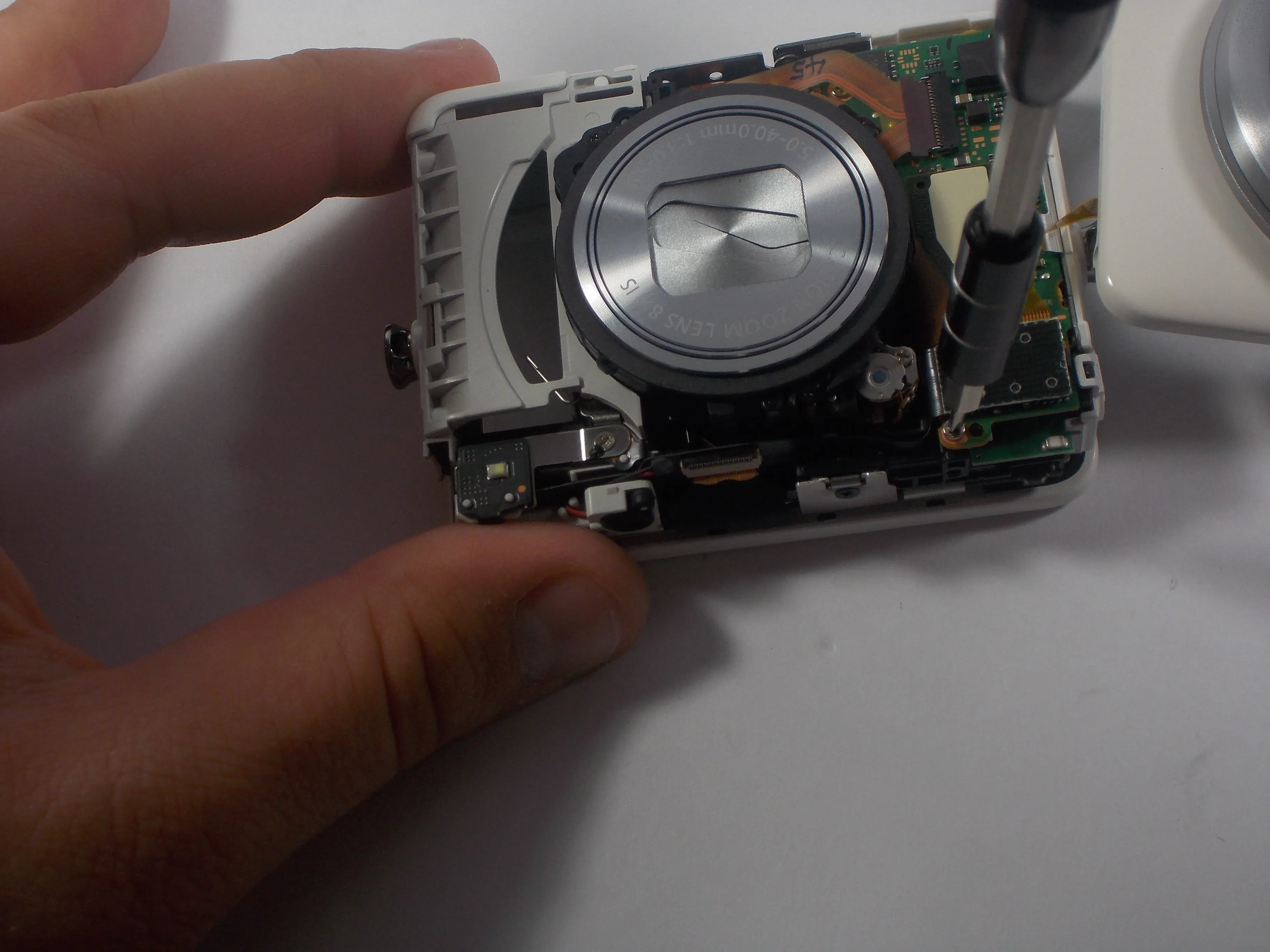 Canon PowerShot N Teardown: шаг 16, изображение 3 из 3