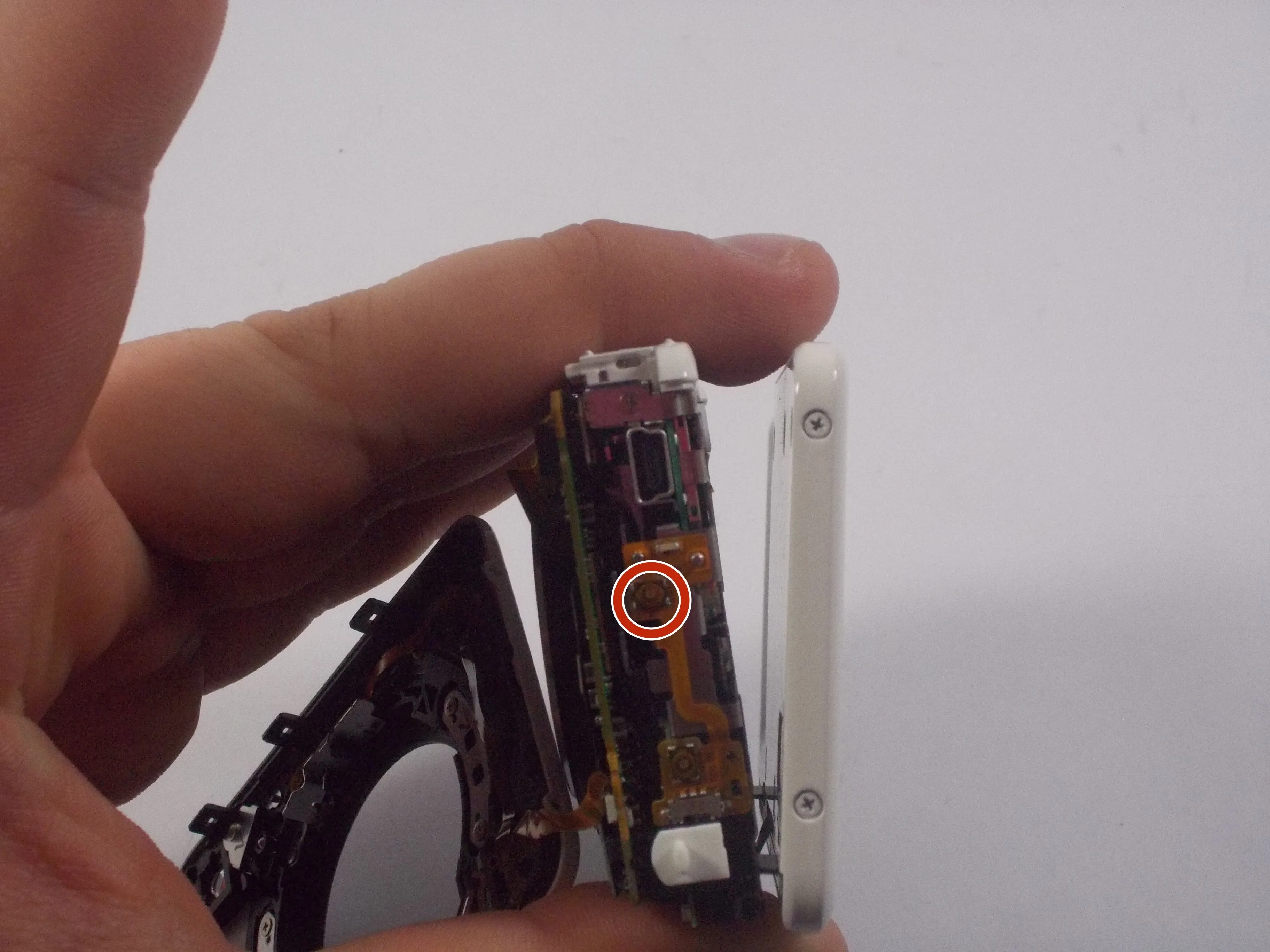 Разбор Canon PowerShot N: шаг 17, изображение 1 из 1