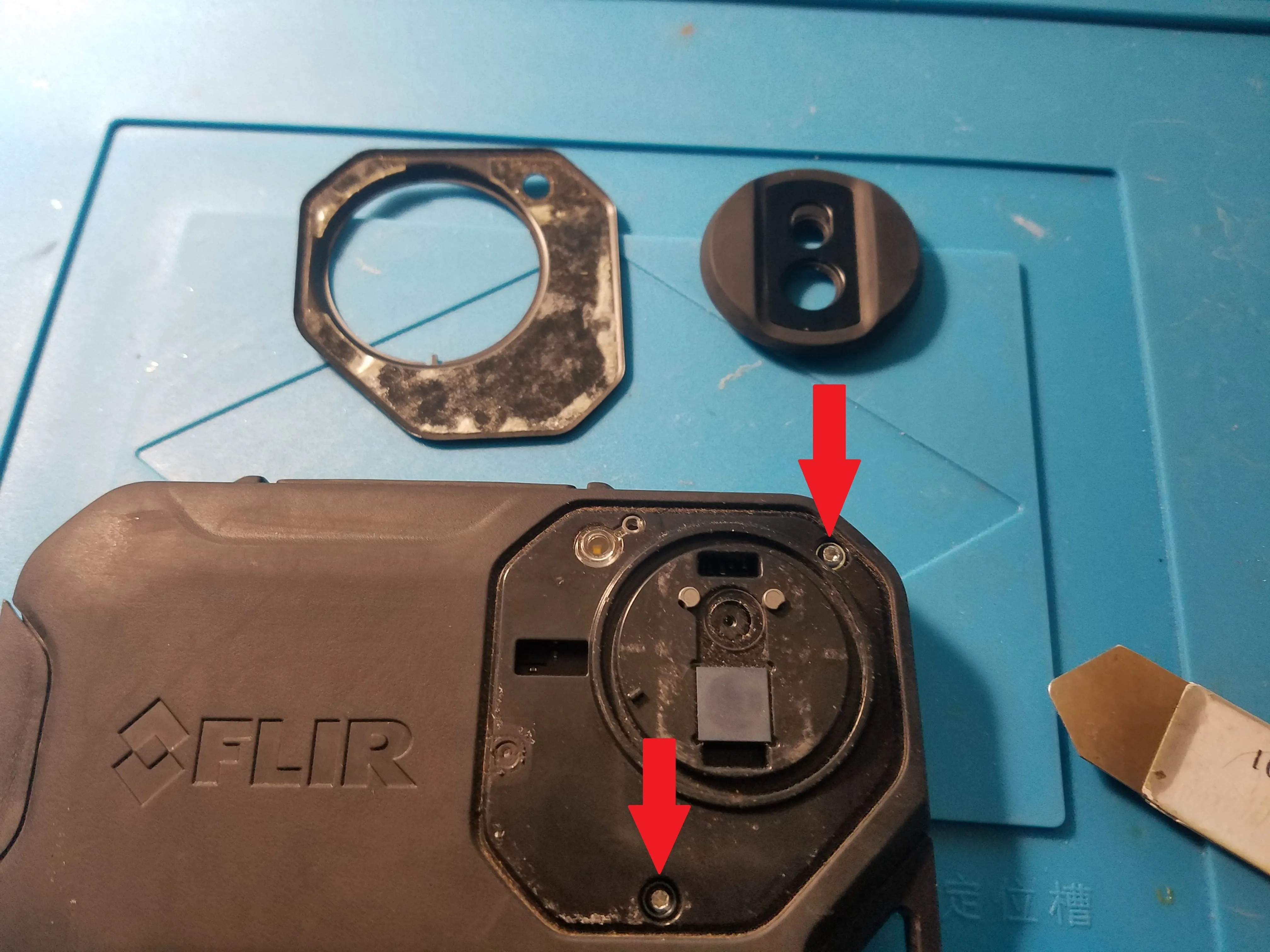 FLIR C3 Teardown: шаг 2, изображение 2 из 2