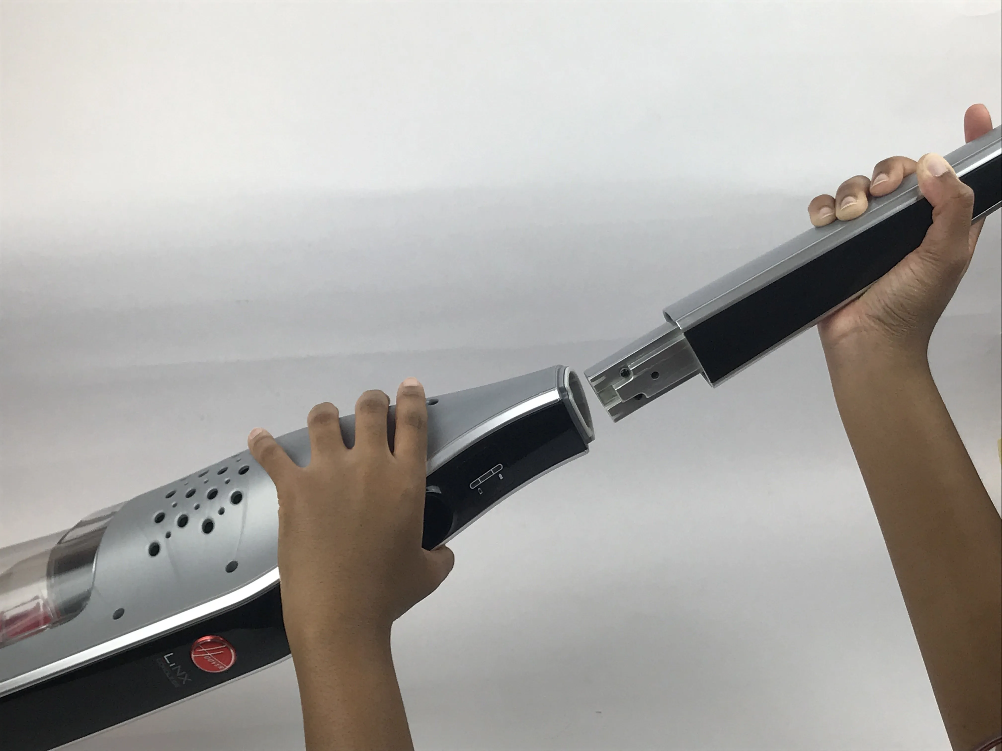 Разбор ручки пылесоса LiNX: шаг 2, изображение 1 из 1