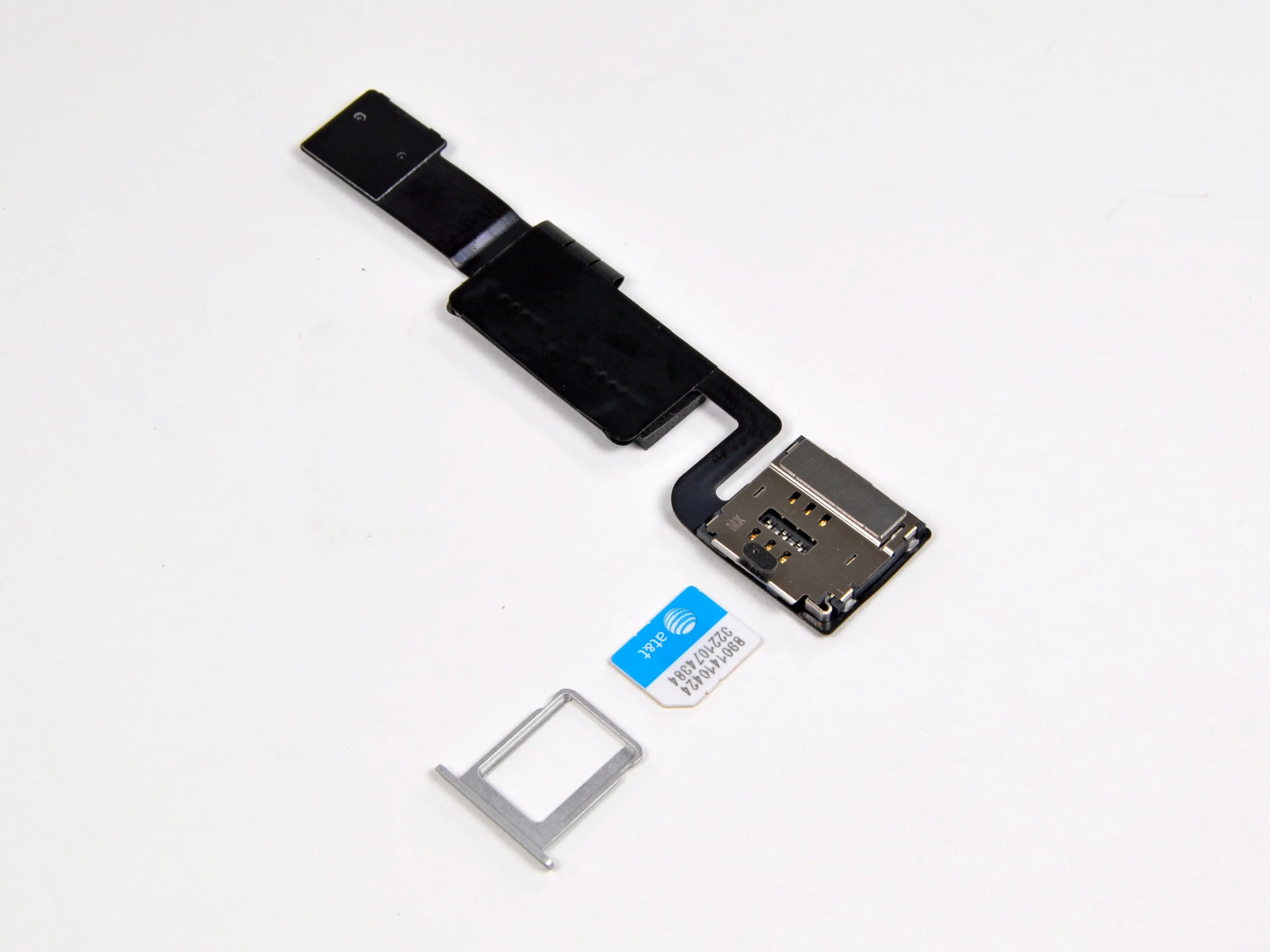 Разборка iPad 3G: шаг 8, изображение 3 из 3