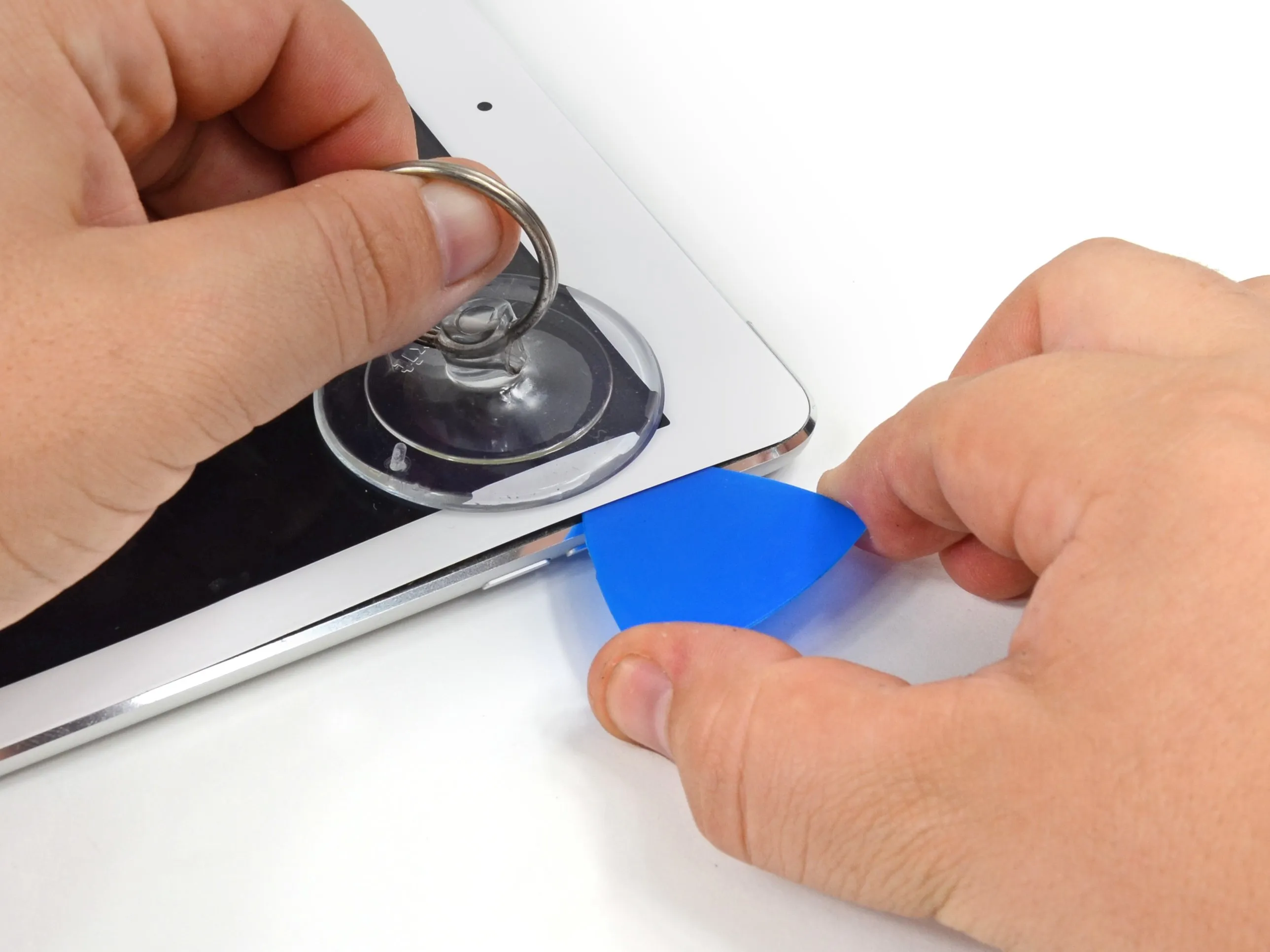 Разборка iPad Air LTE: шаг 5, изображение 2 из 3