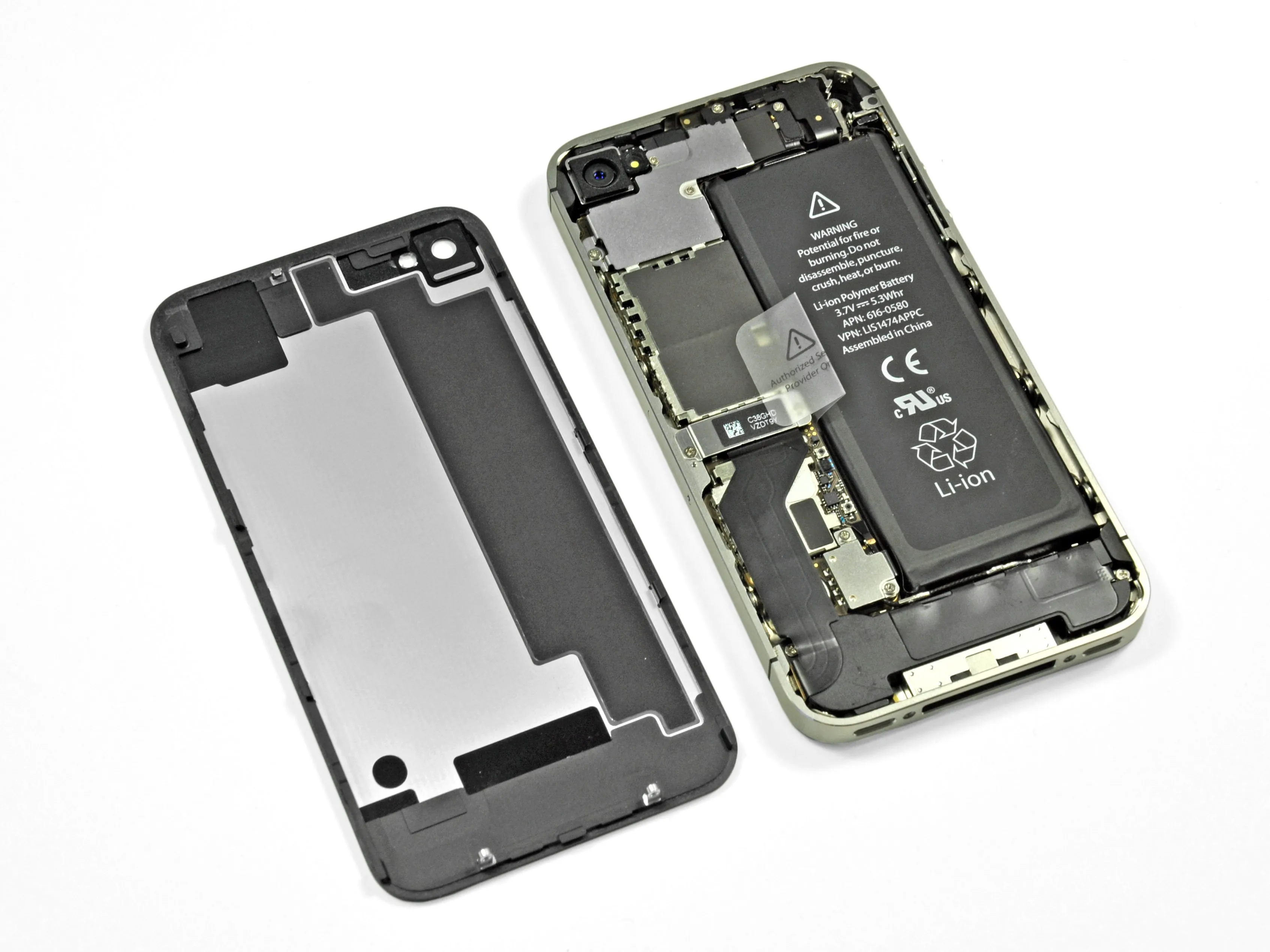 Разборка iPhone 4S: шаг 5, изображение 1 из 1