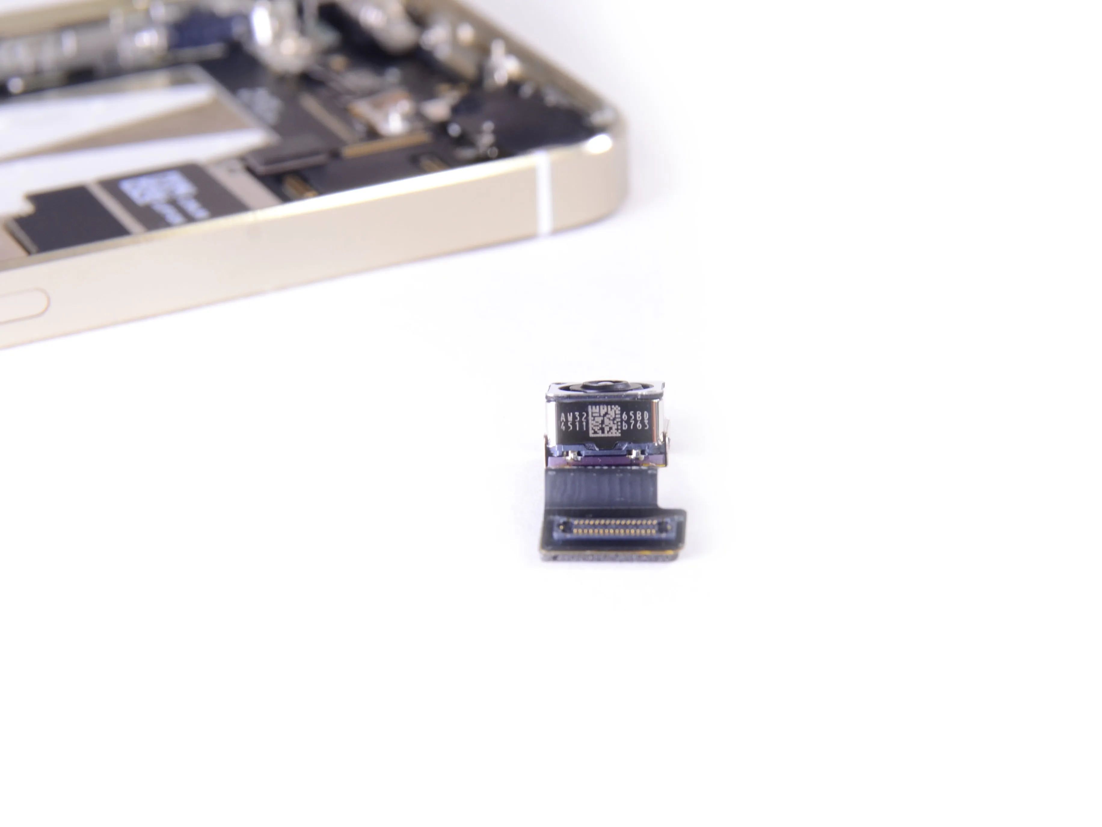 Разборка iPhone 5s: шаг 10, изображение 3 из 3