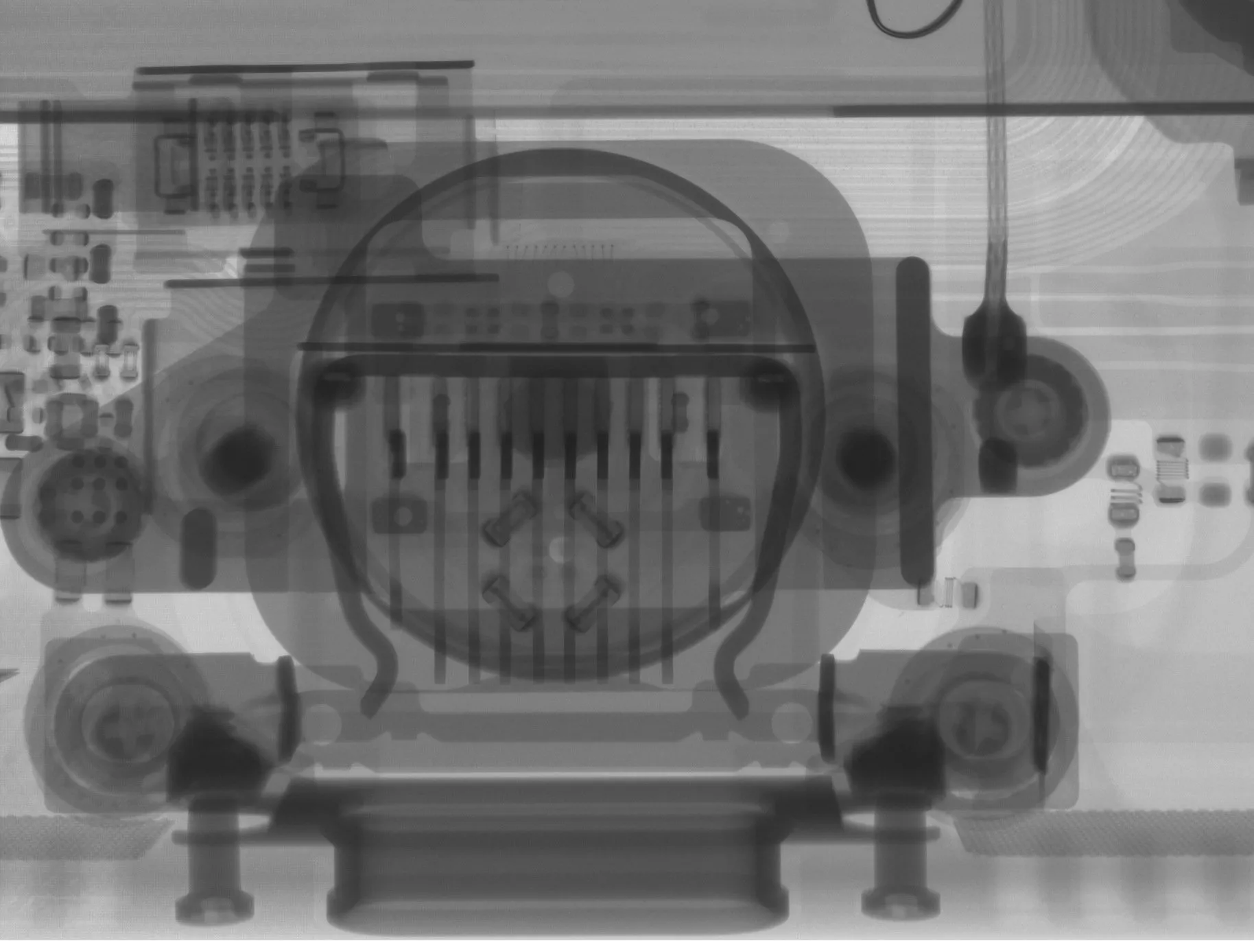 Разборка iPhone SE: шаг 8, изображение 3 из 3