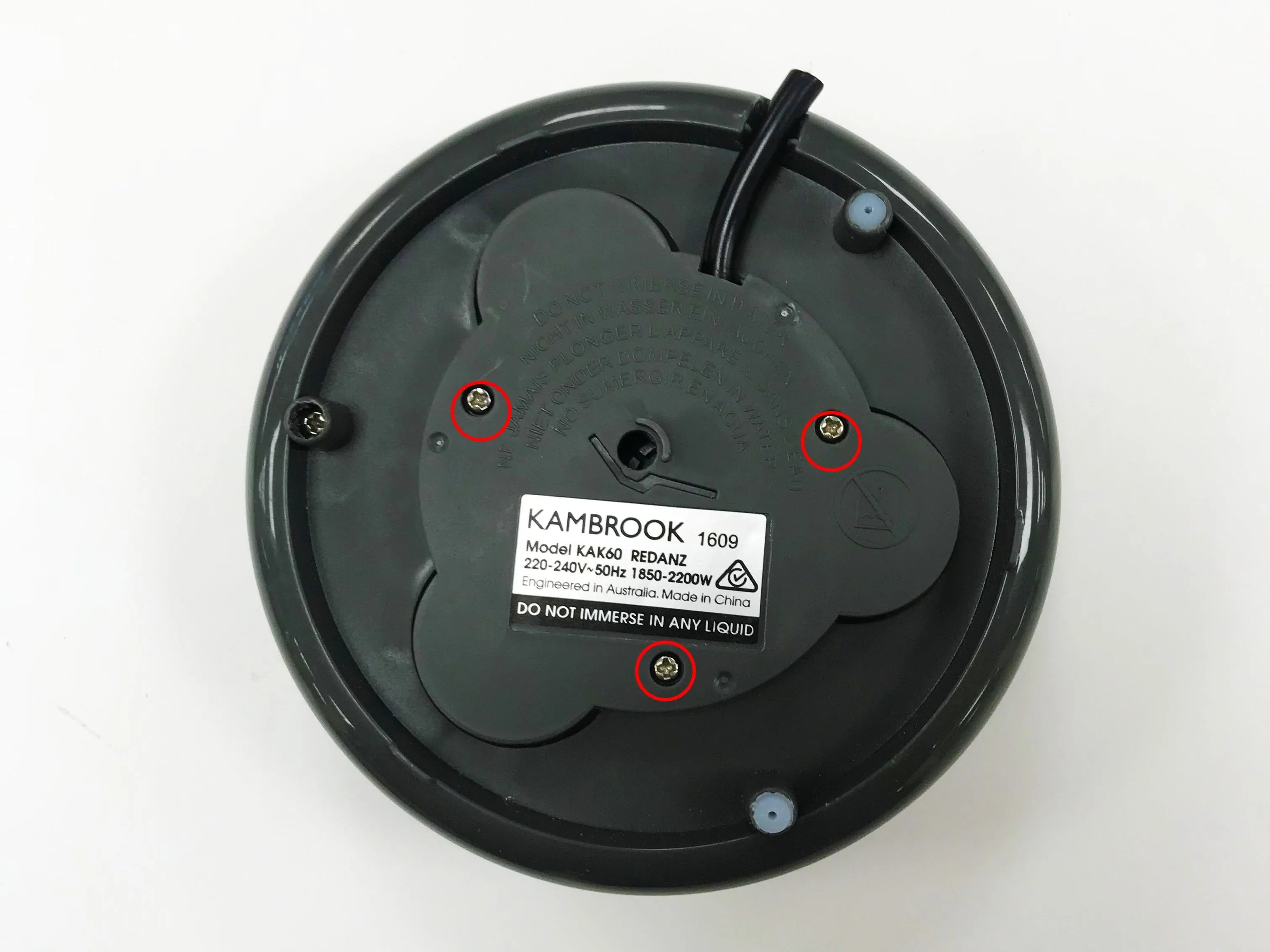 Разбор чайника KAMBROOK 1,7 л BPA Free: шаг 10, изображение 1 из 1