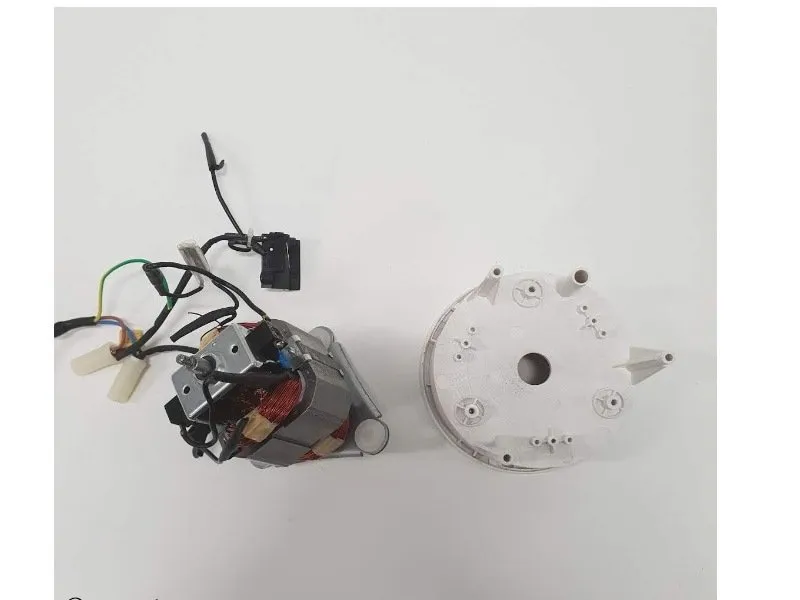 Kambrook Blitz Pro Teardown: шаг 10, изображение 2 из 2