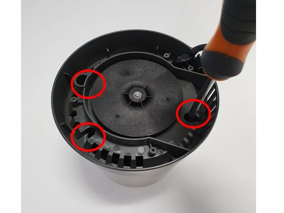 Разборка Kambrook Blitz Pro: шаг 7, изображение 1 из 1