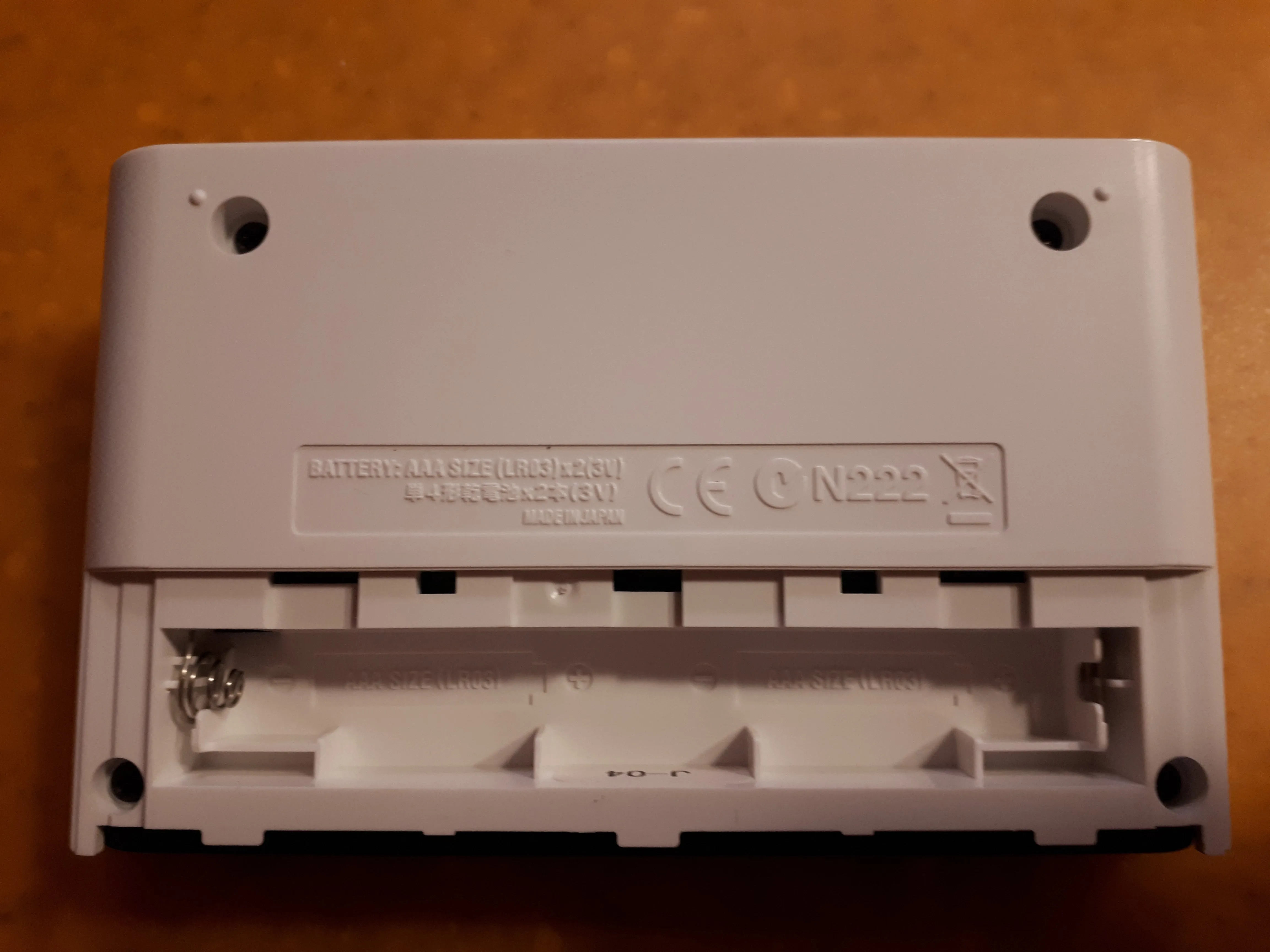 KORG Monotron Teardown, вскрытие: шаг 2, изображение 2 из 3