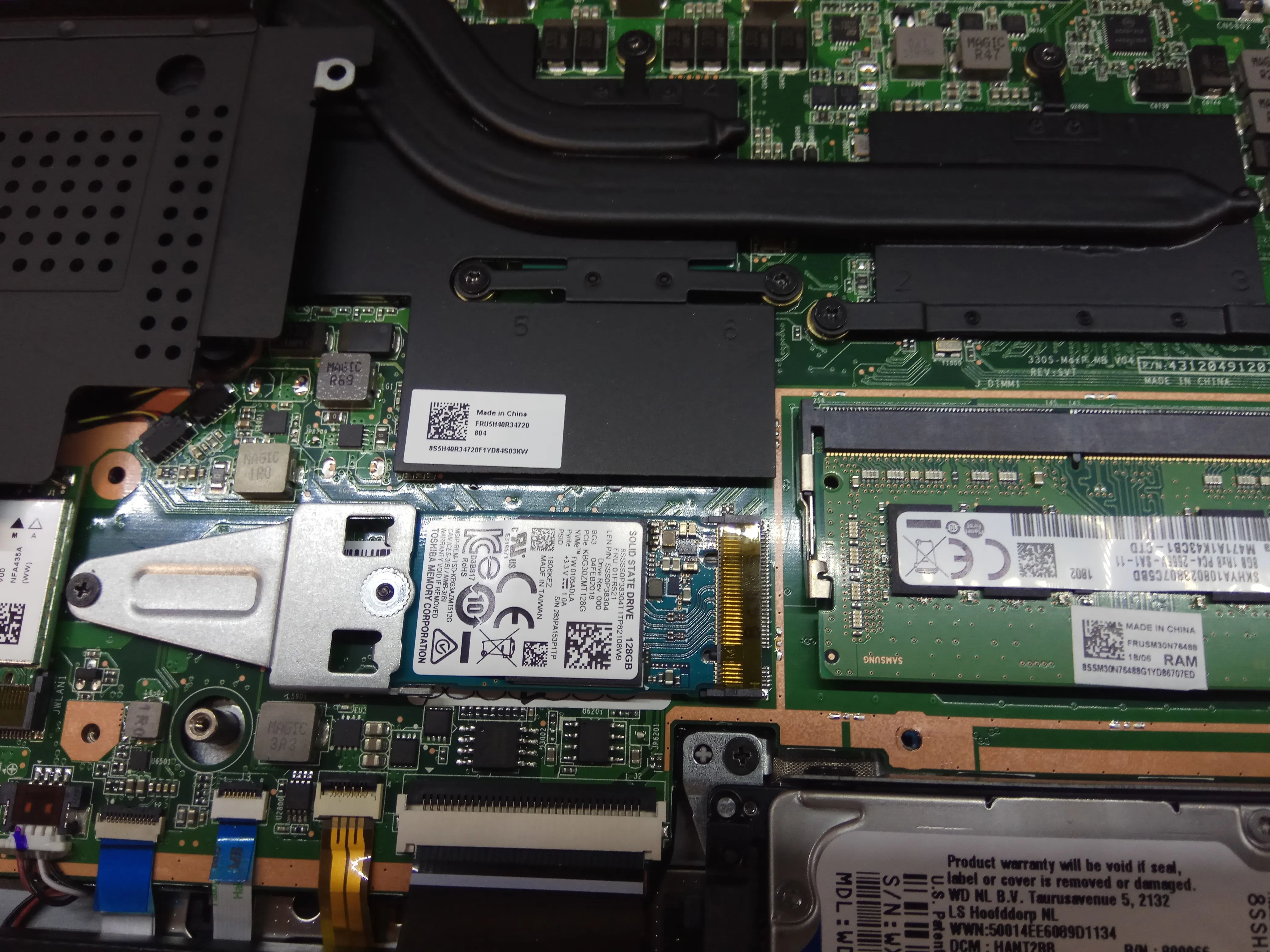 Lenovo IdeaPad 330S Teardown: шаг 2, изображение 2 из 2