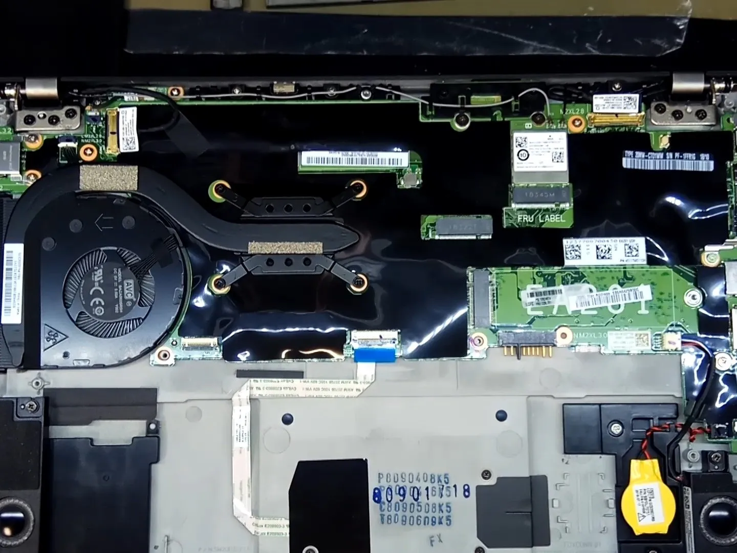 Lenovo ThinkPad A285 Unboxing Teardown: шаг 2, изображение 3 из 3