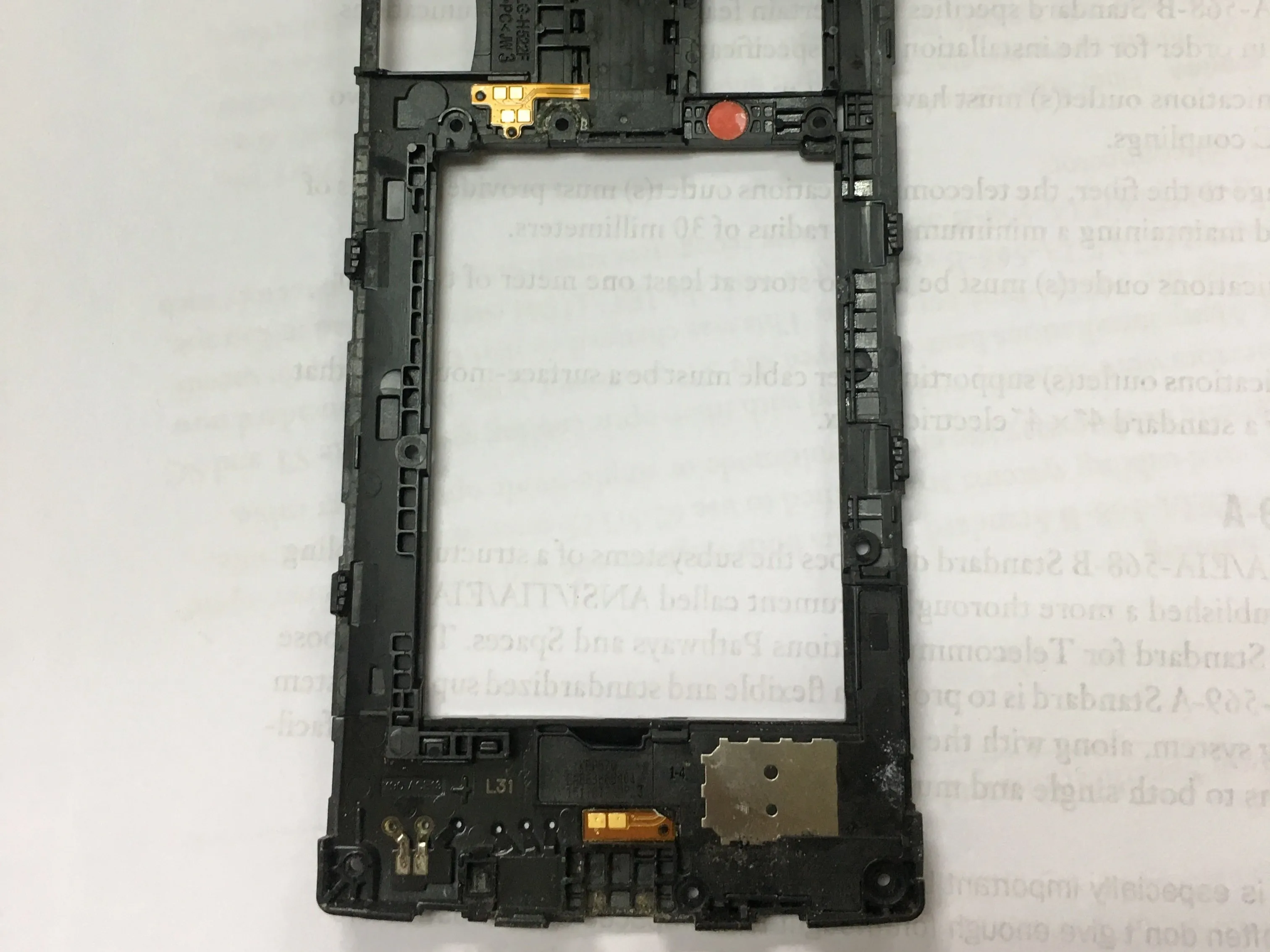 LG Y90 Teardown: шаг 12, изображение 2 из 2