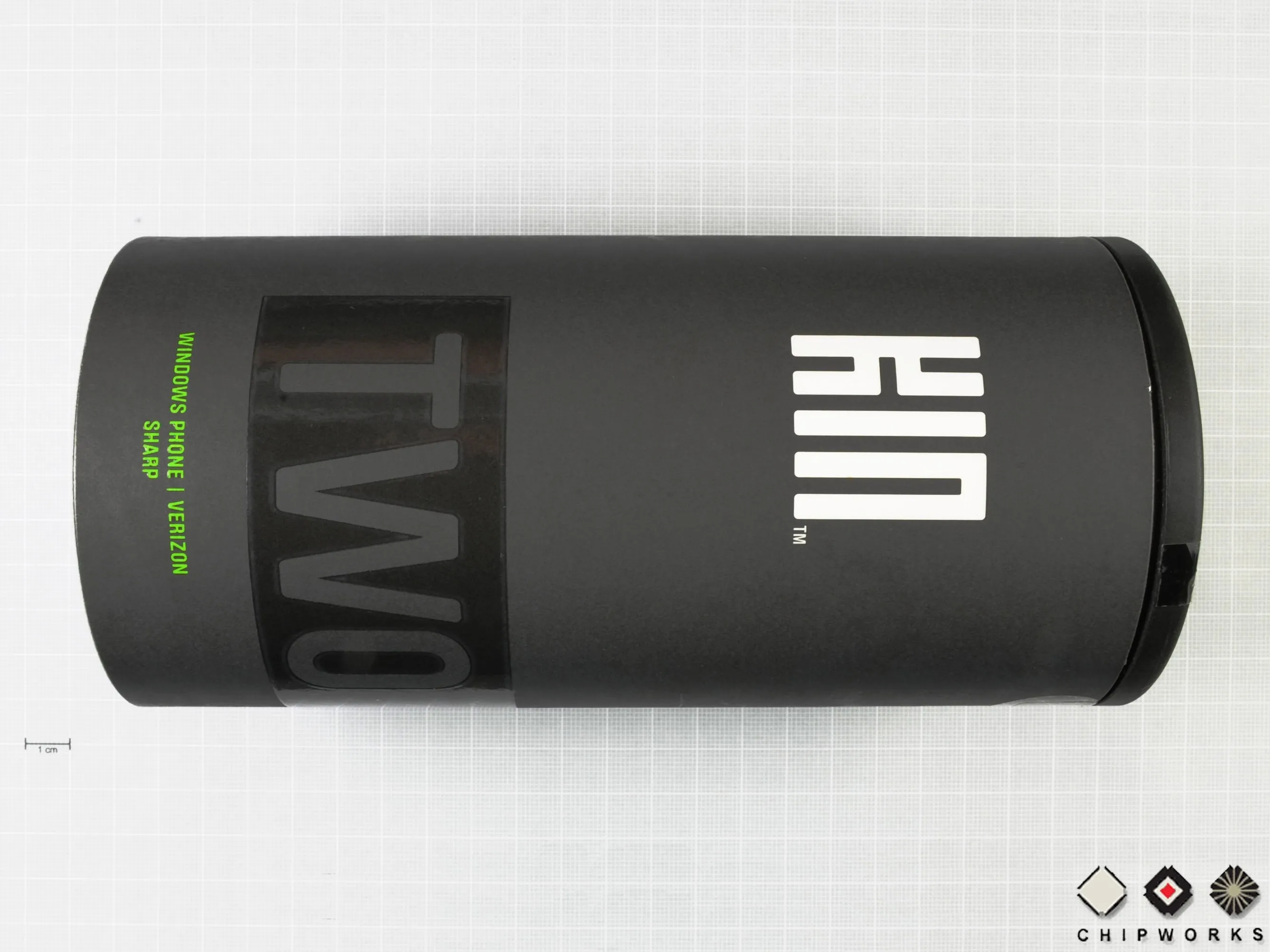 Microsoft Kin Two Teardown, Microsoft Kin Two Teardown: шаг 1, изображение 1 из 3