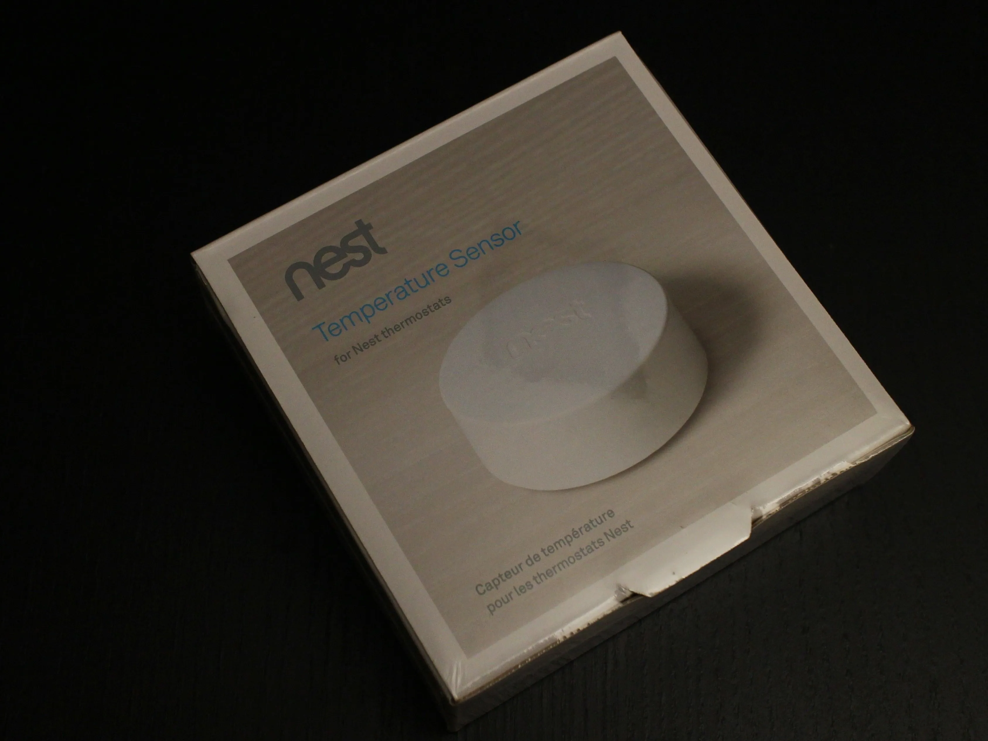 Датчик температуры Nest Teardown, Датчик температуры Nest Teardown: шаг 1, изображение 2 из 2