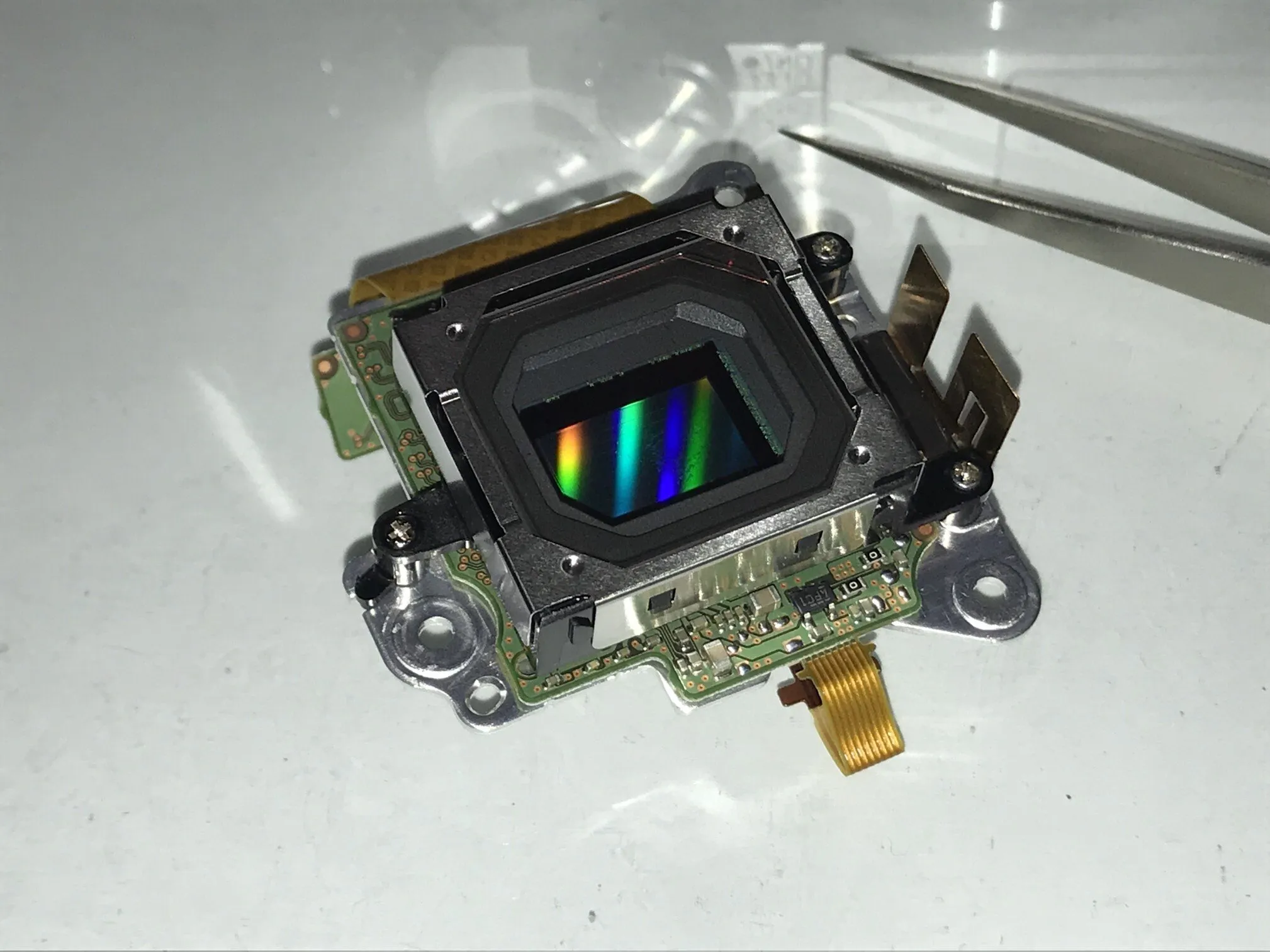 Nikon 1 J5 Разборка (цель ремонта), Вот, матрица: шаг 22, изображение 3 из 3