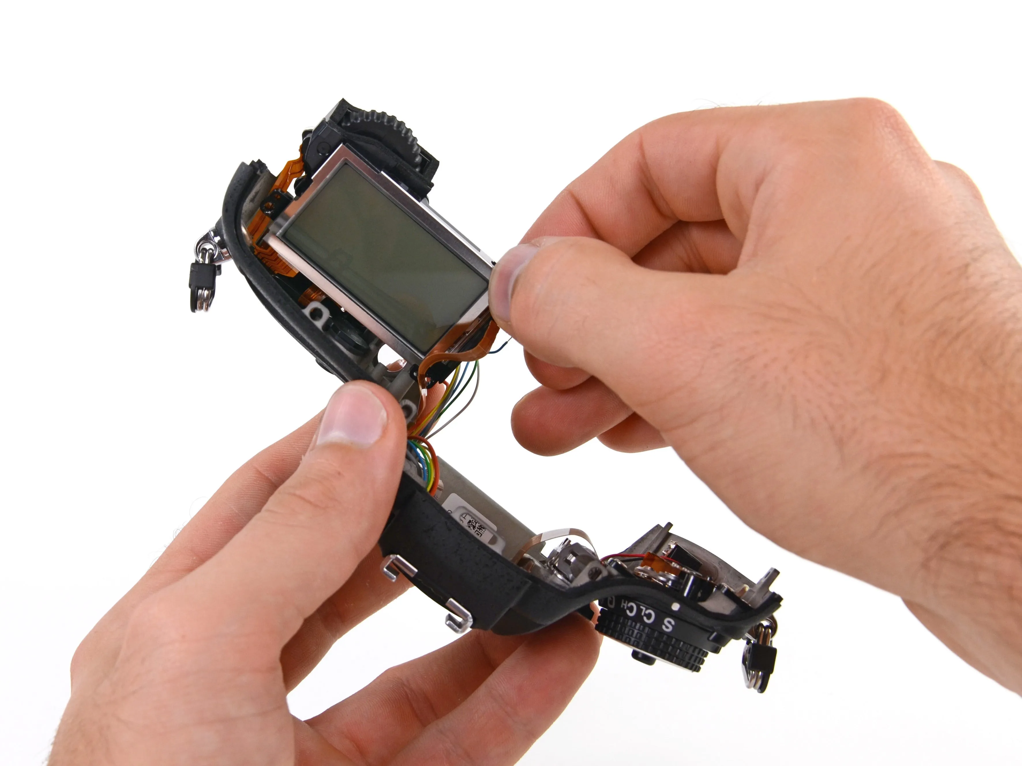 Разборка Nikon D600: шаг 18, изображение 2 из 3