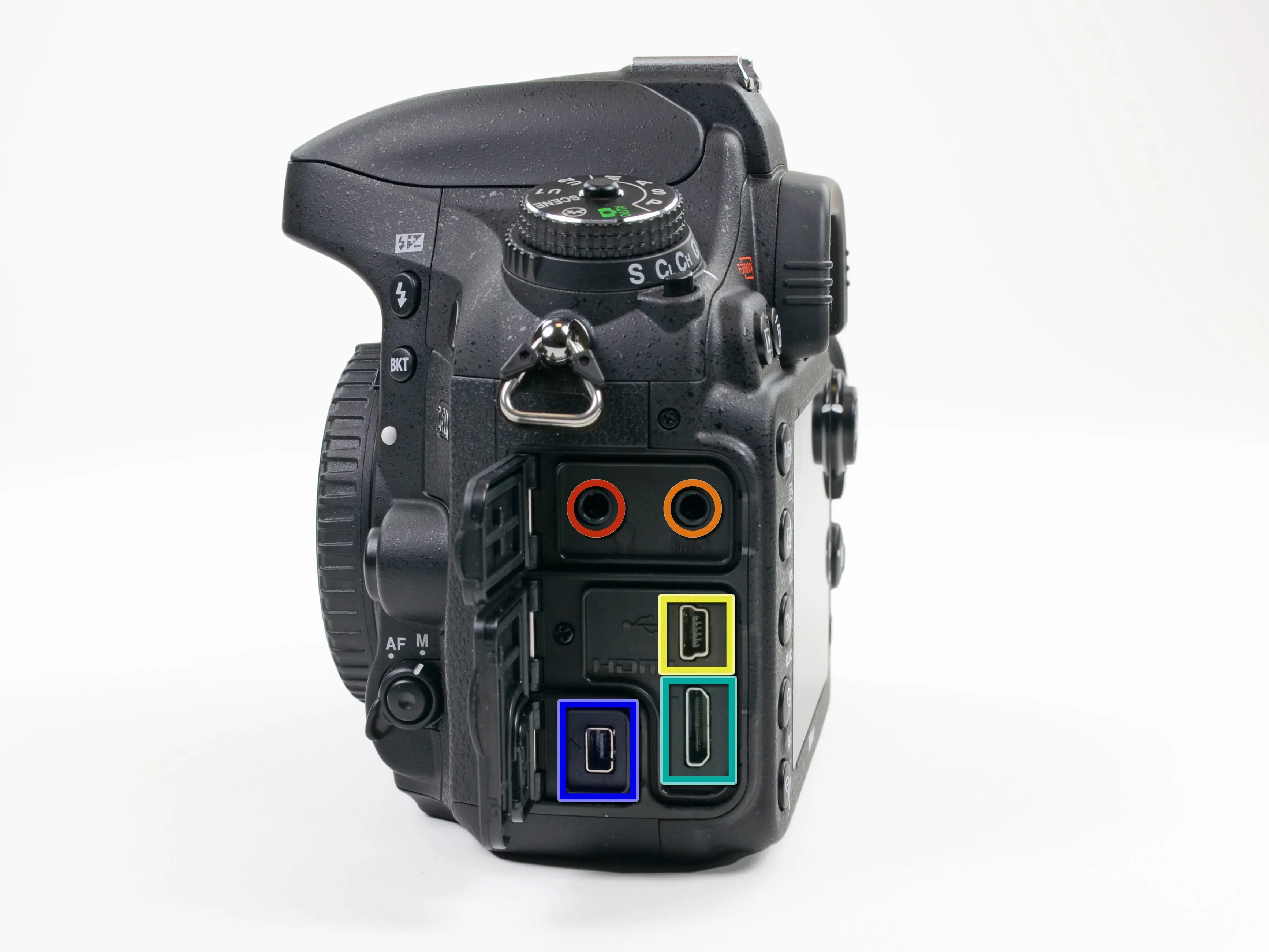 Разборка Nikon D600: шаг 2, изображение 2 из 2