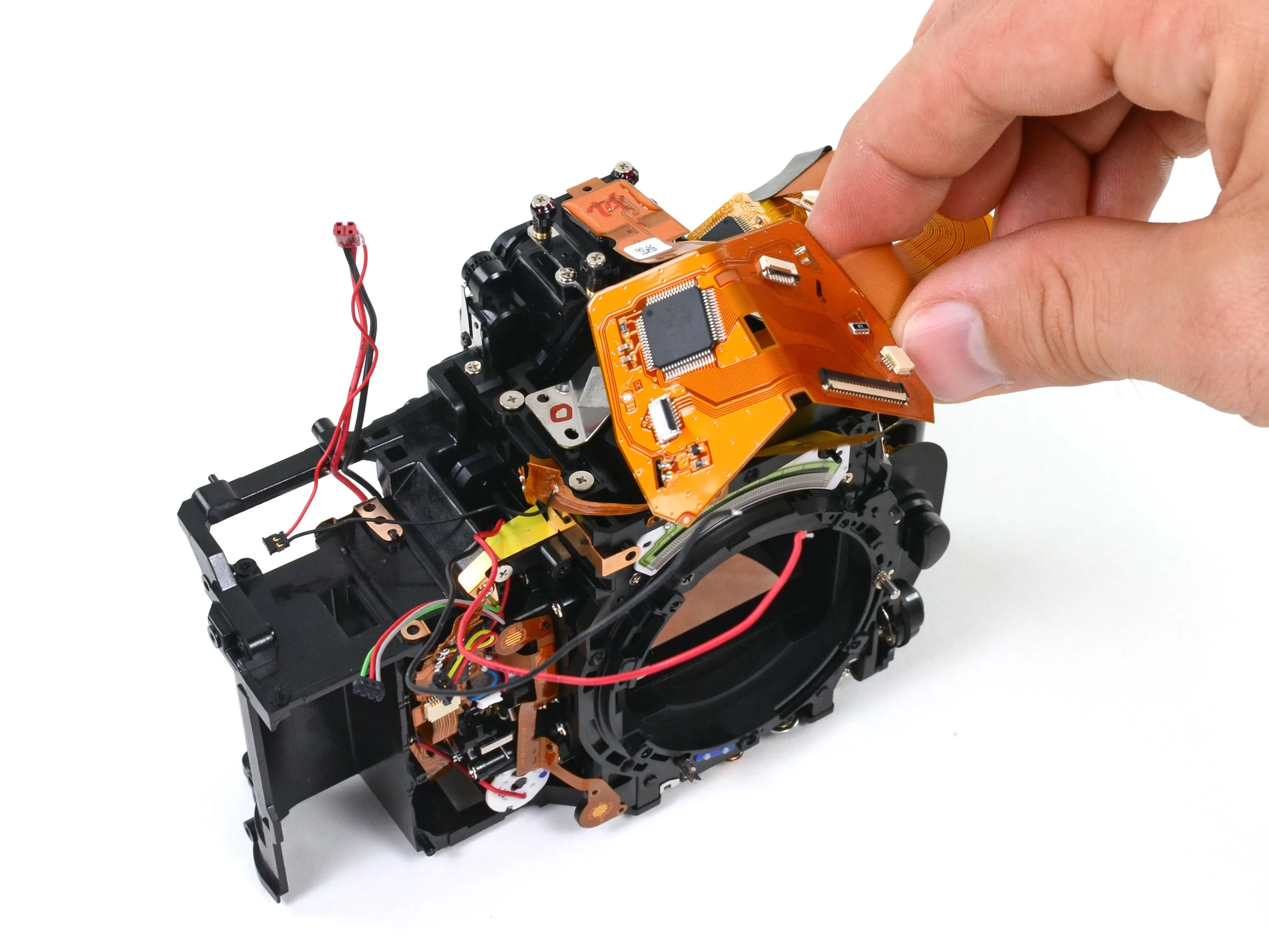 Разбор Nikon D600: шаг 28, изображение 2 из 3