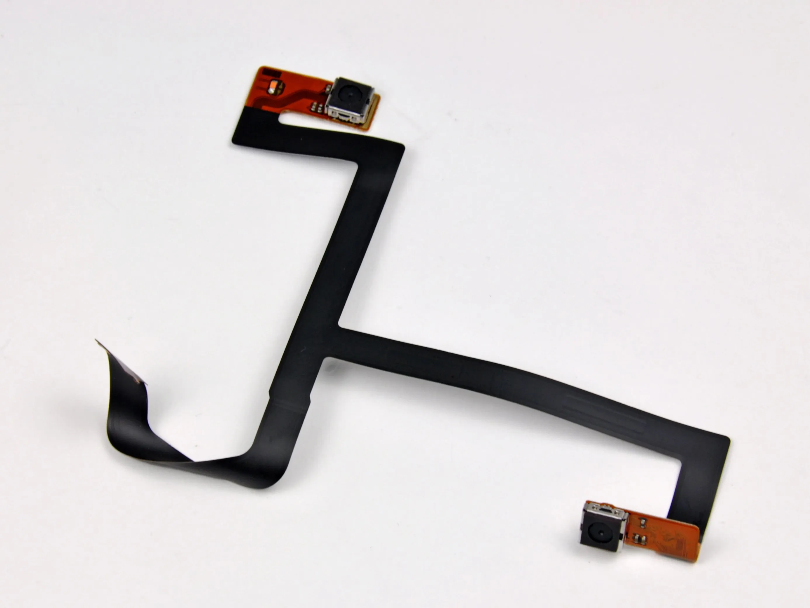 Разборка Nintendo DSi XL: шаг 15, изображение 3 из 3