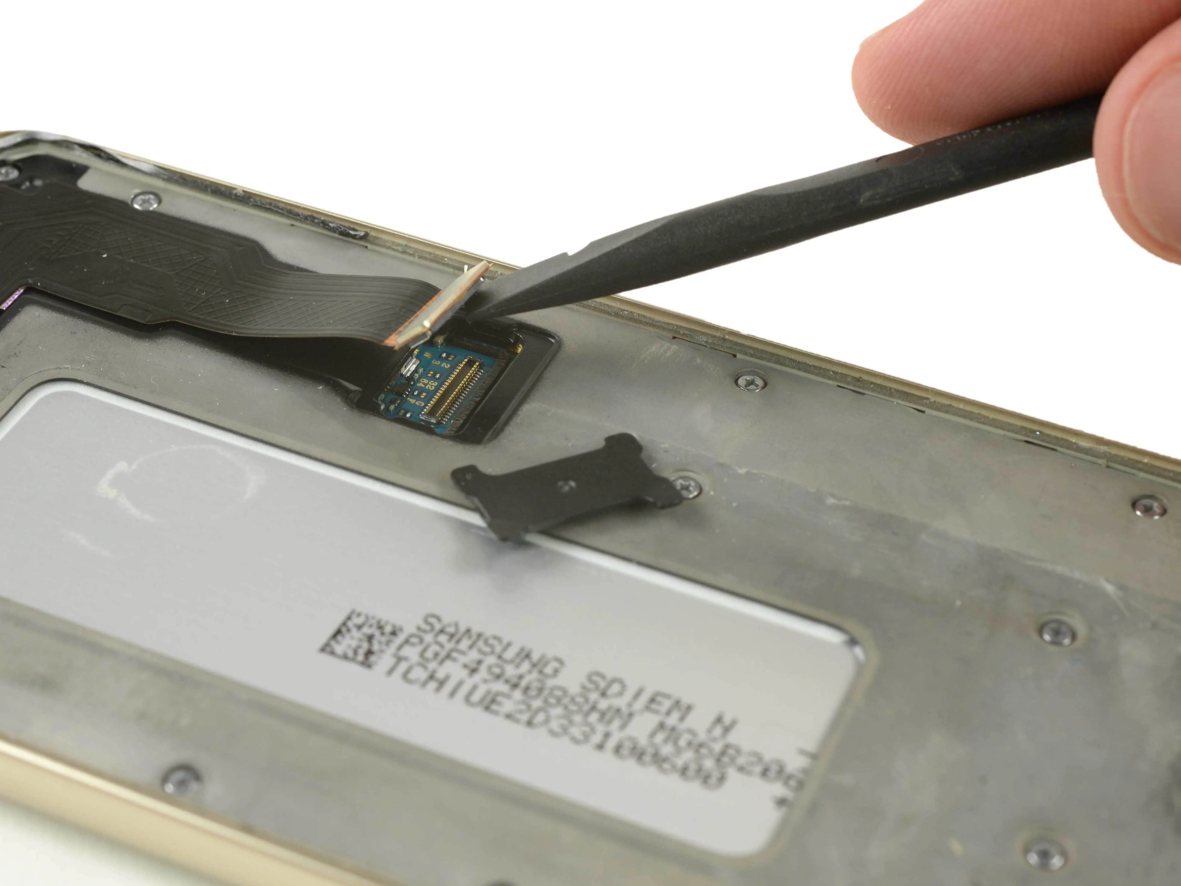 Разборка Samsung Galaxy J6: шаг 3, изображение 3 из 3