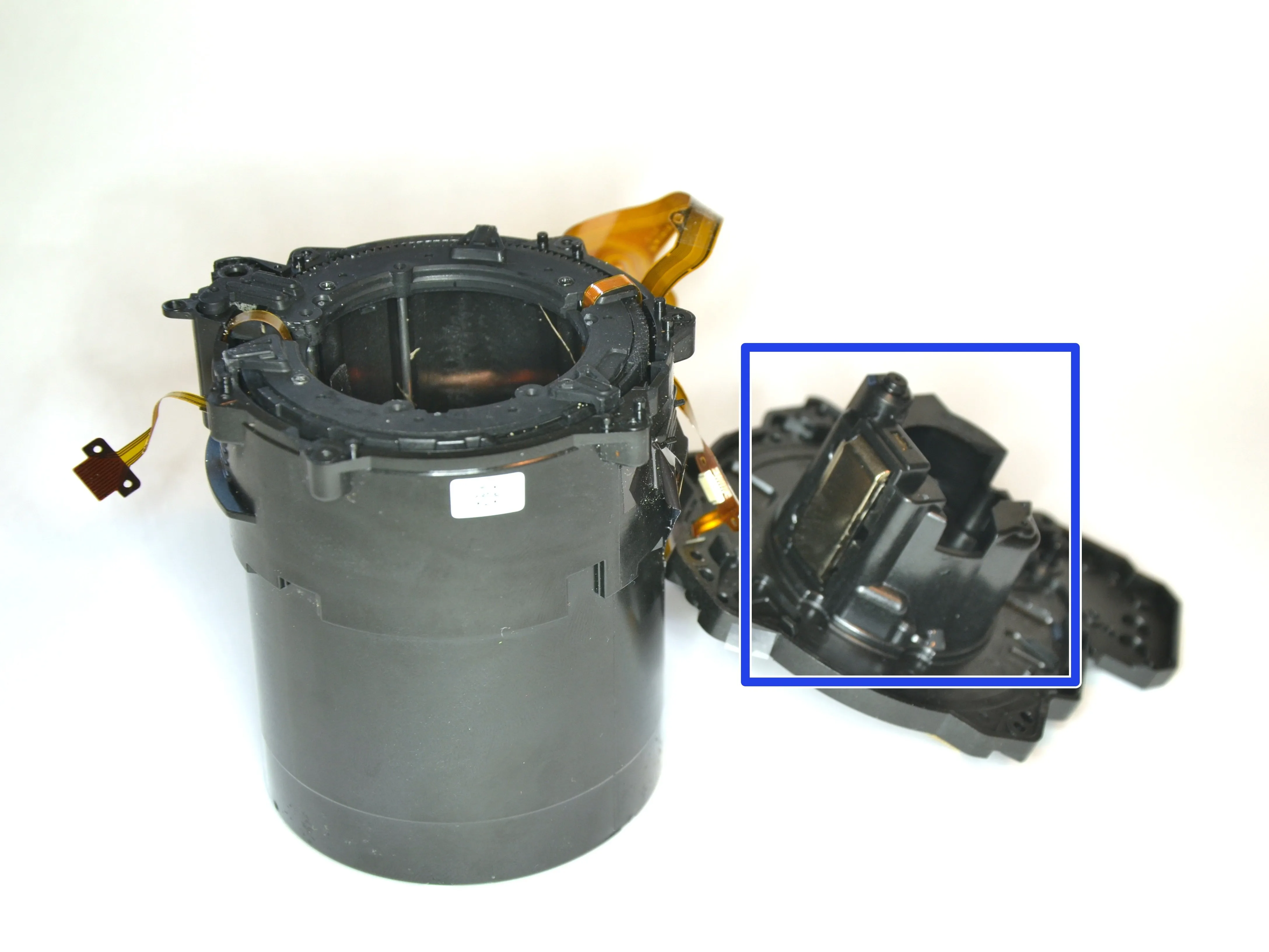 Sony Cyber-shot DSC-HX400V разборка, сенсорная панель: шаг 15, изображение 3 из 3