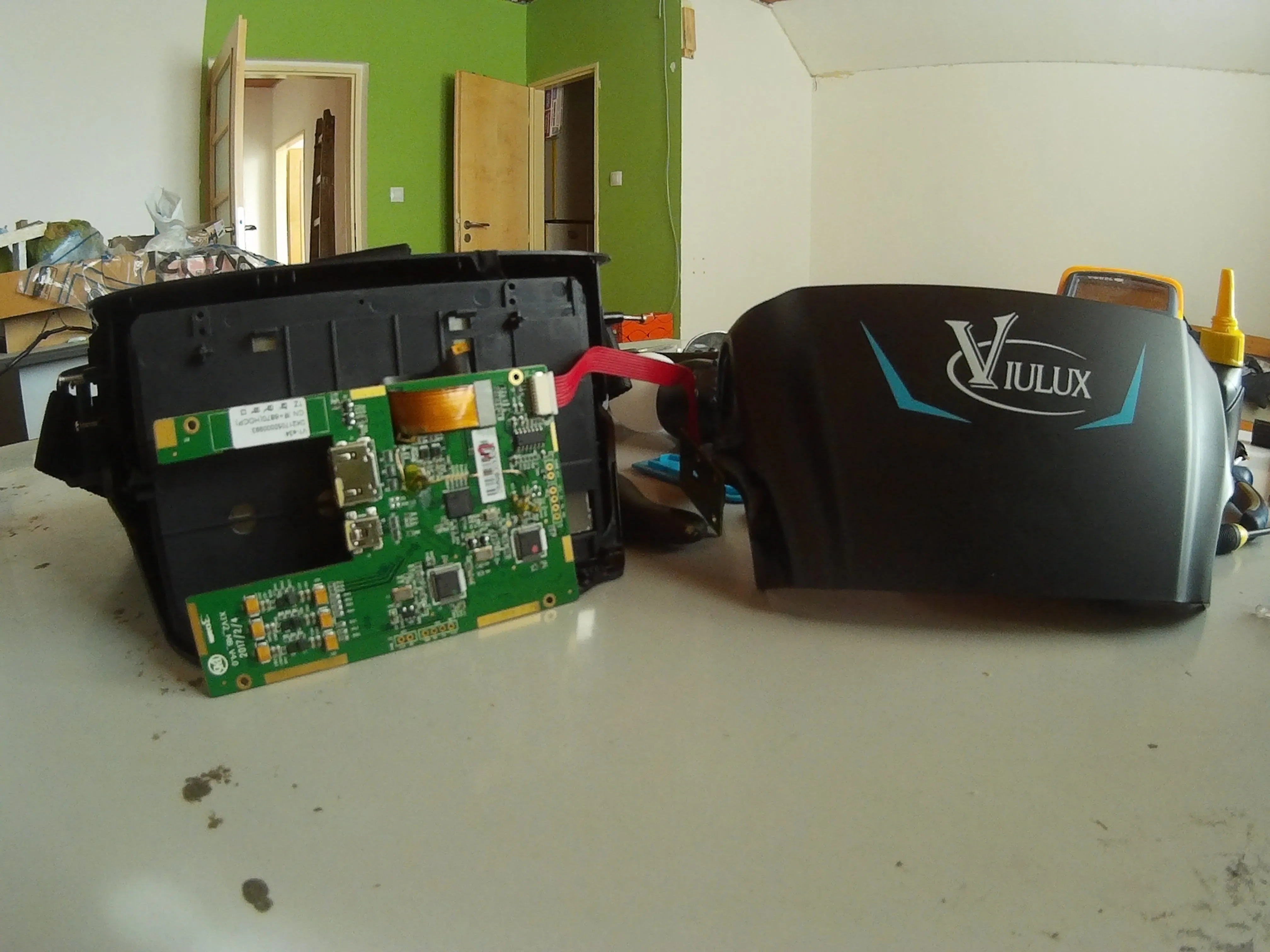 Разборка гарнитуры Viulux V1 VR Headset, Mobo is free: шаг 3, изображение 1 из 1