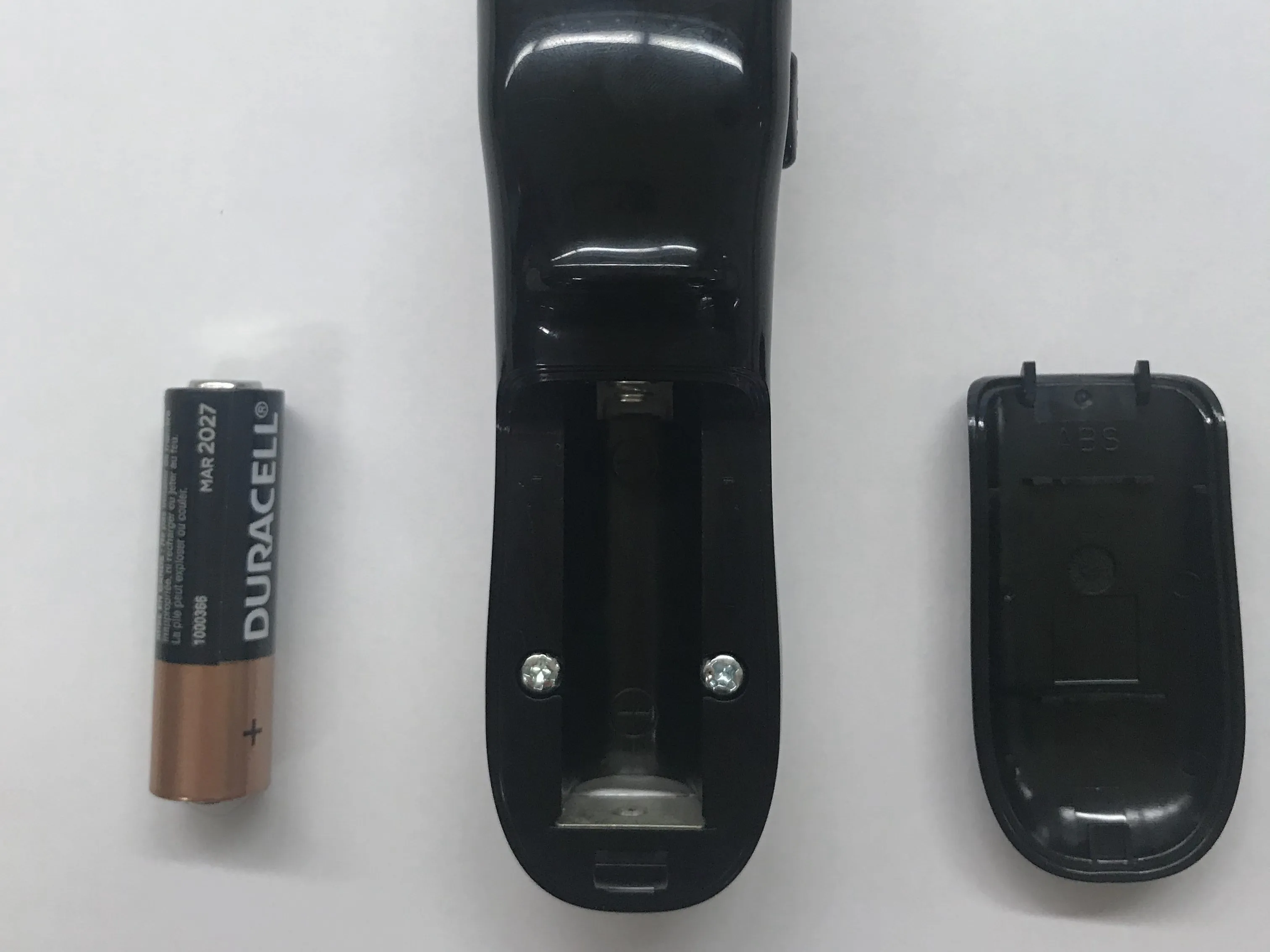 Wahl аккумуляторный триммер бороды Teardown, извлечение батареи: шаг 2, изображение 2 из 2